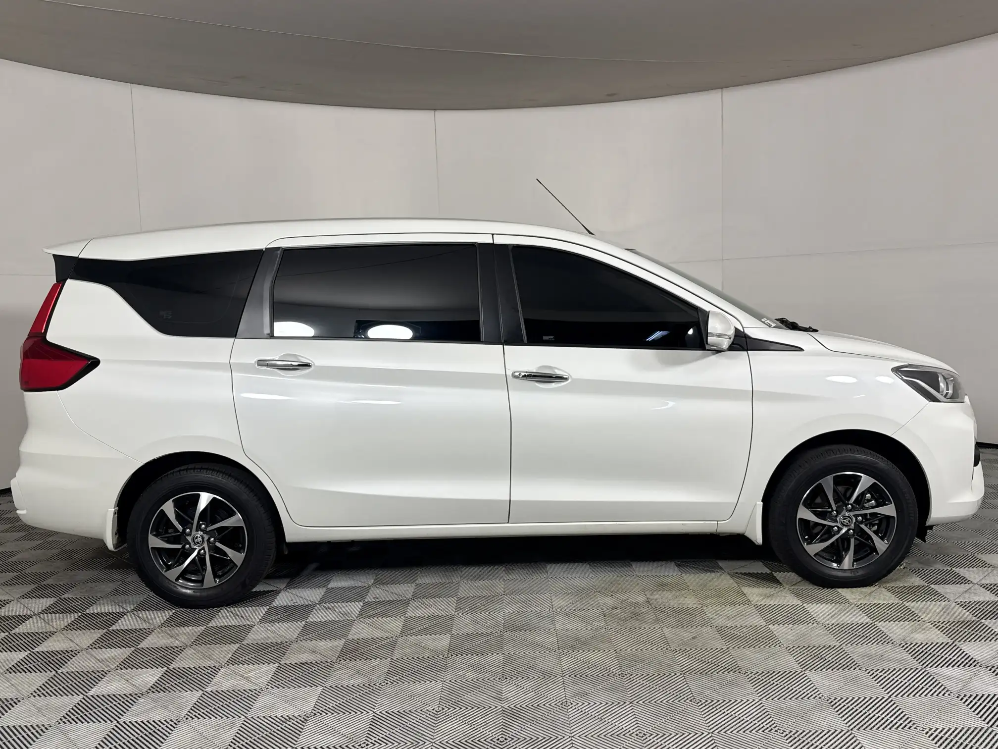 Toyota Rumion
