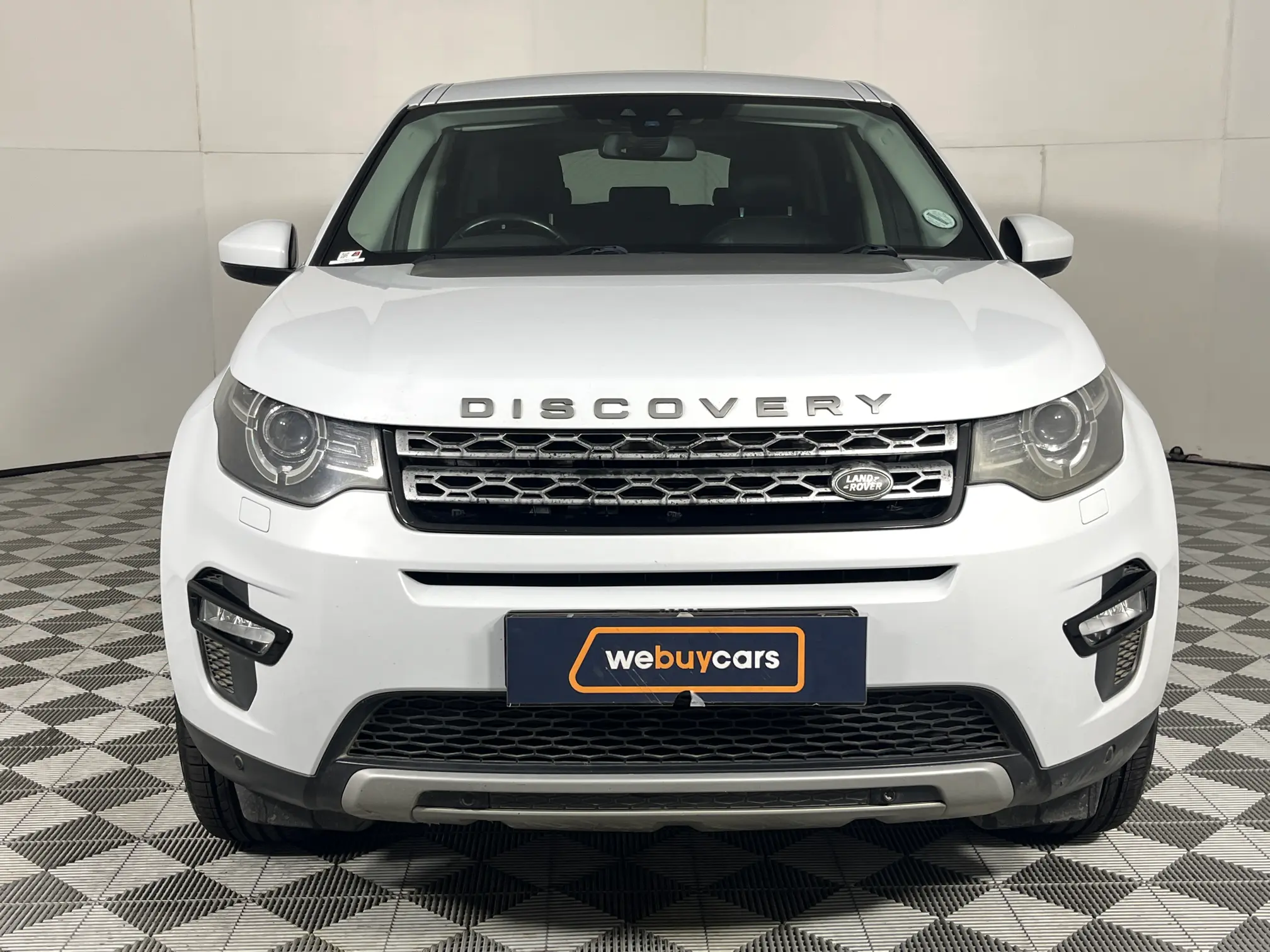 Used 2016 Land Rover Discovery Sport 2.2 SD4 SE For Sale | WeBuyCars