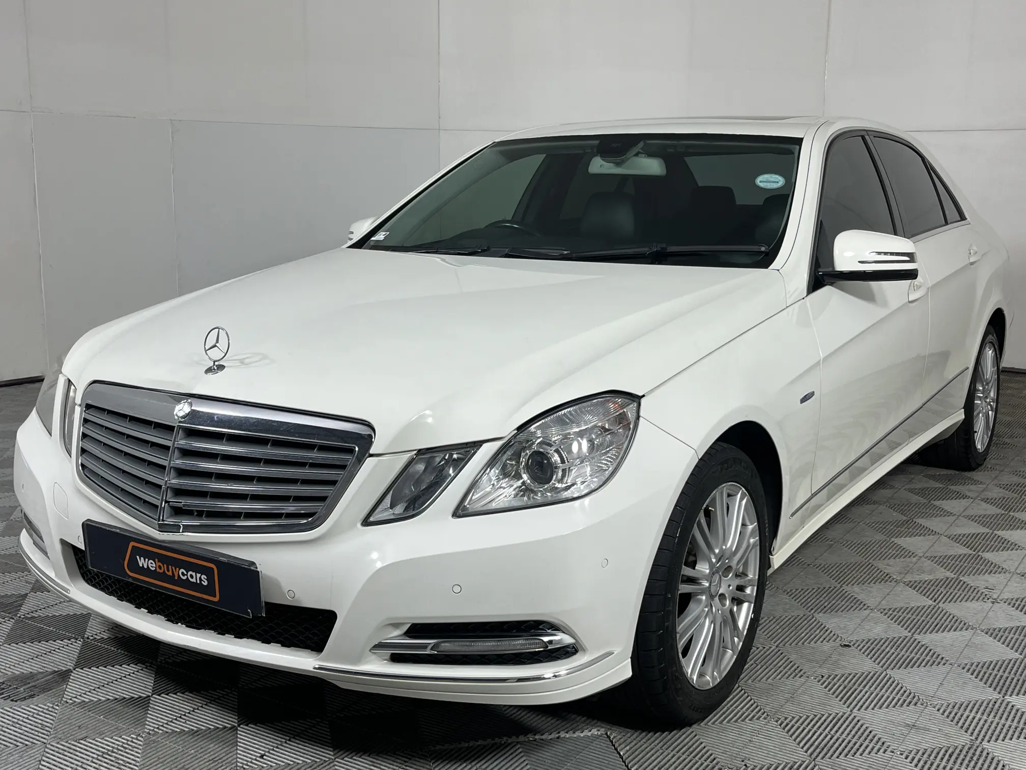 2012 Mercedes-Benz E Class Sedan E 200 CGI BE