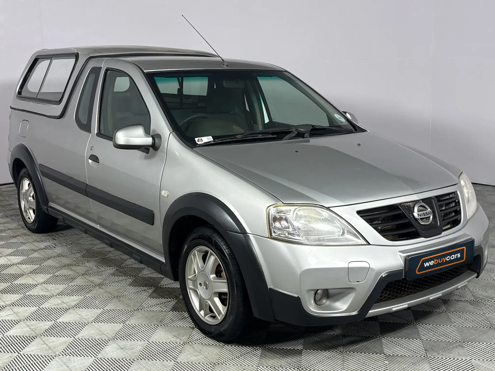 Nissan NP200