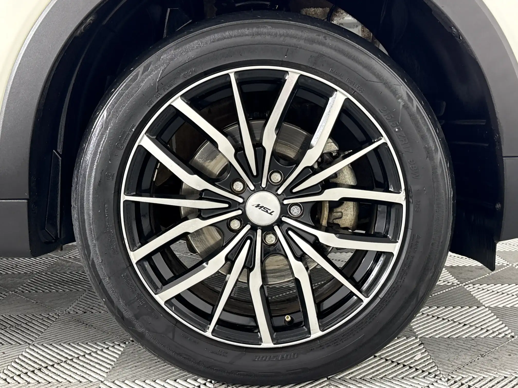 Mahindra Xuv300