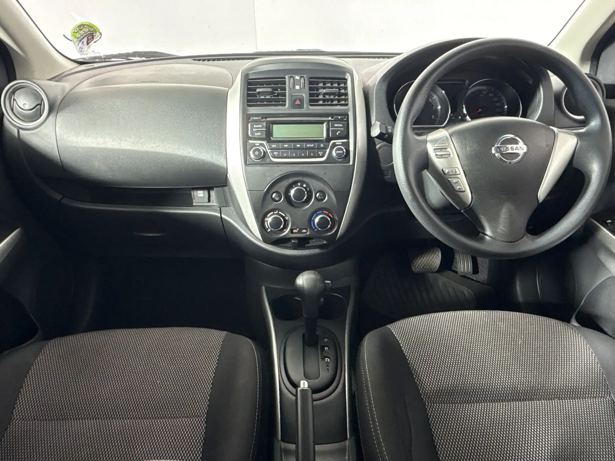 Nissan Almera