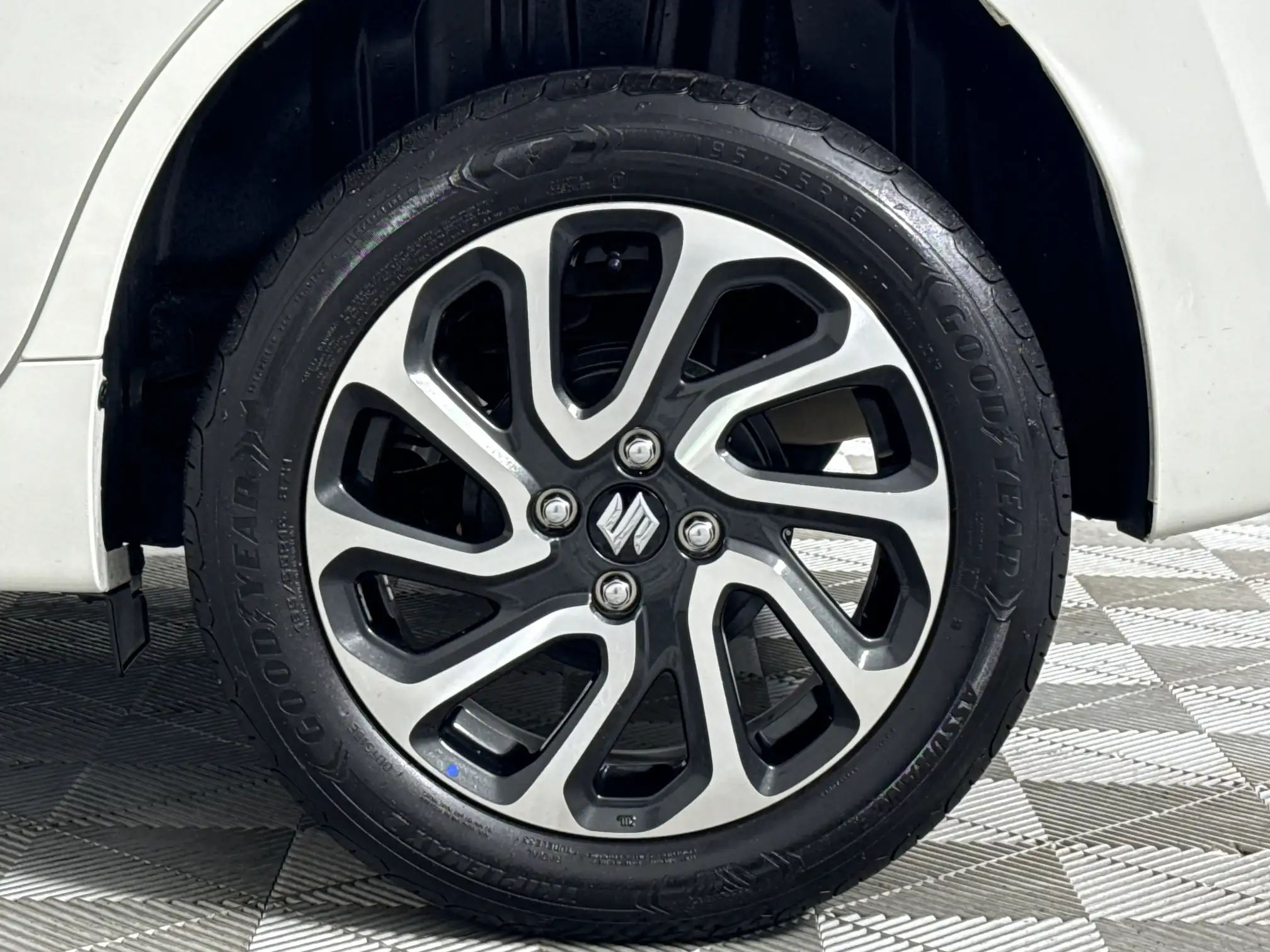 Suzuki Baleno