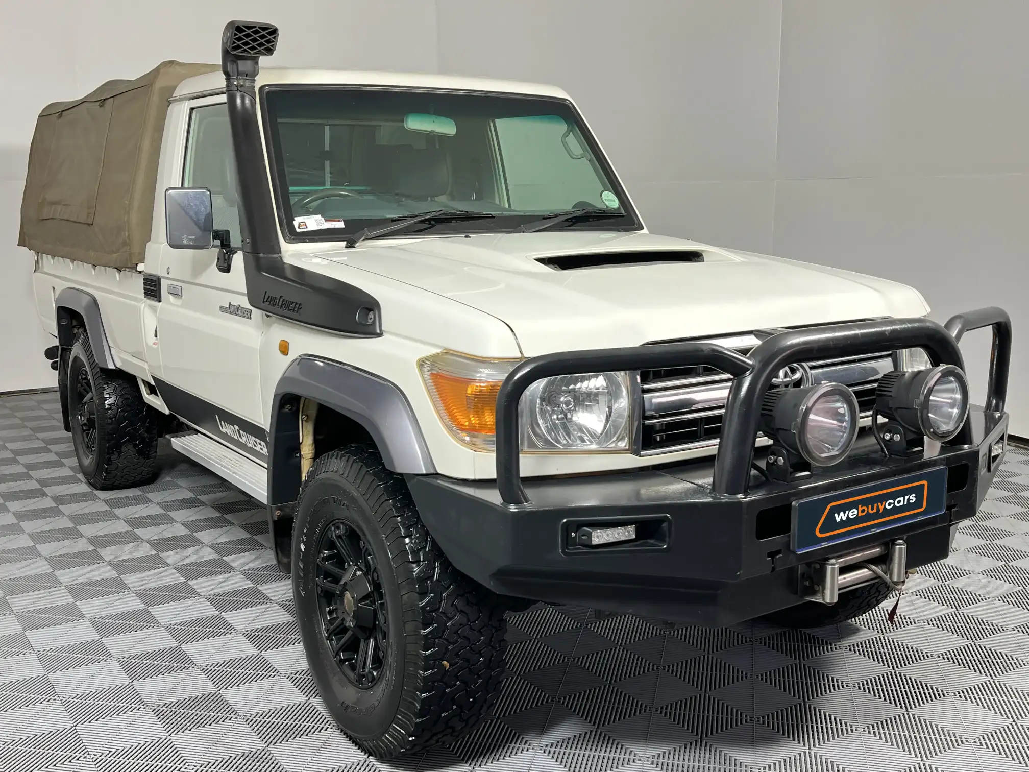 Toyota Land Cruiser