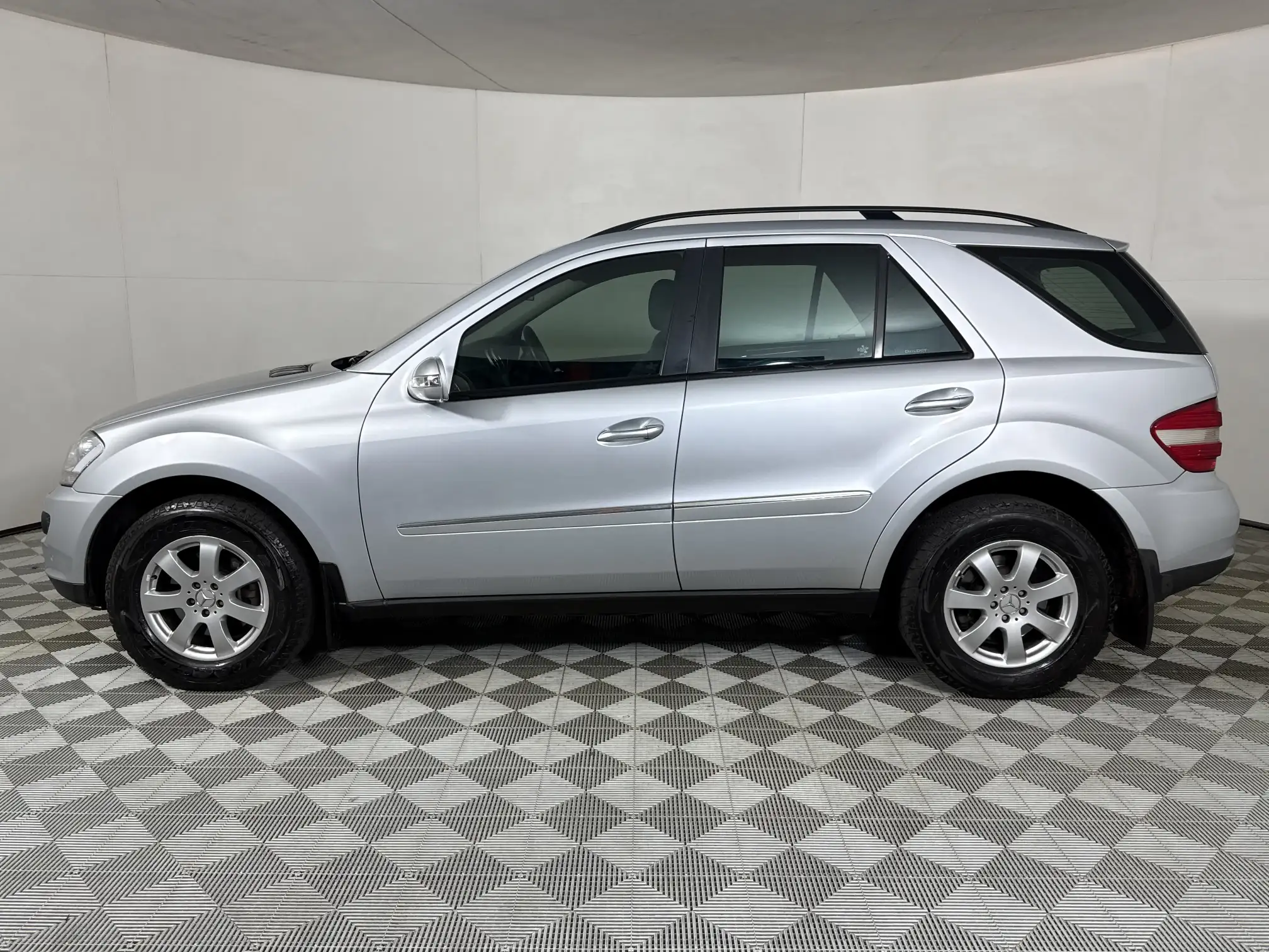 Mercedes-Benz M Class