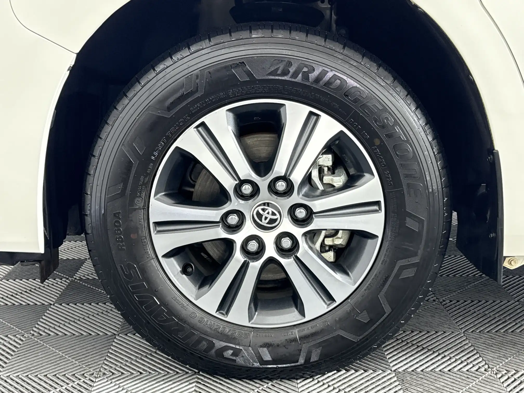 Toyota Quantum