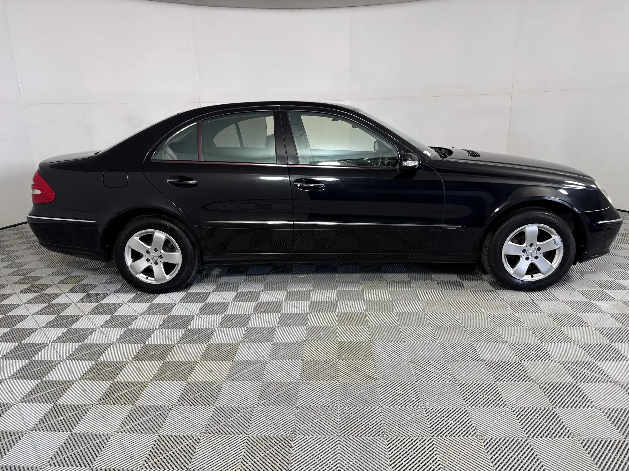 Mercedes-Benz E Class Sedan