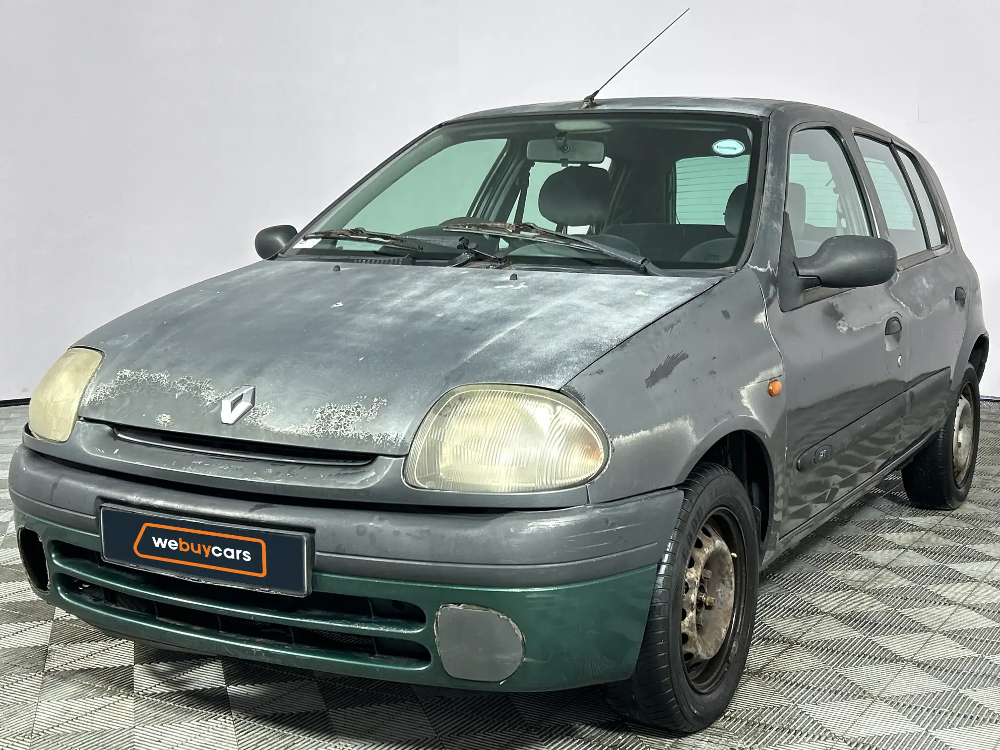 2000 Renault Clio