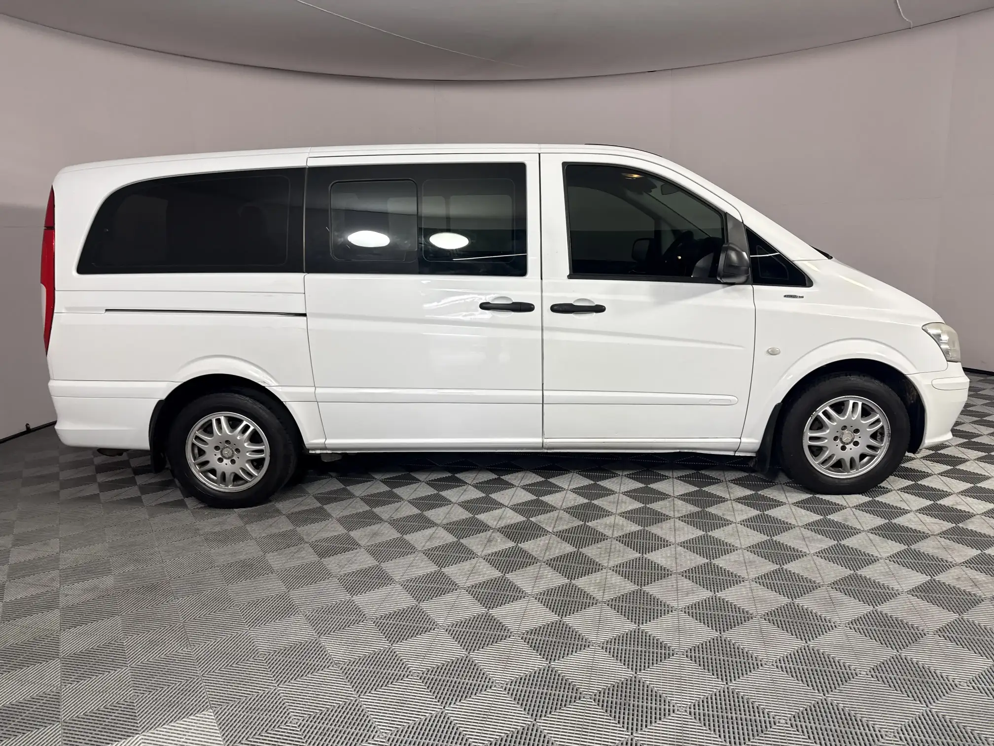 Mercedes-Benz Vito BUS
