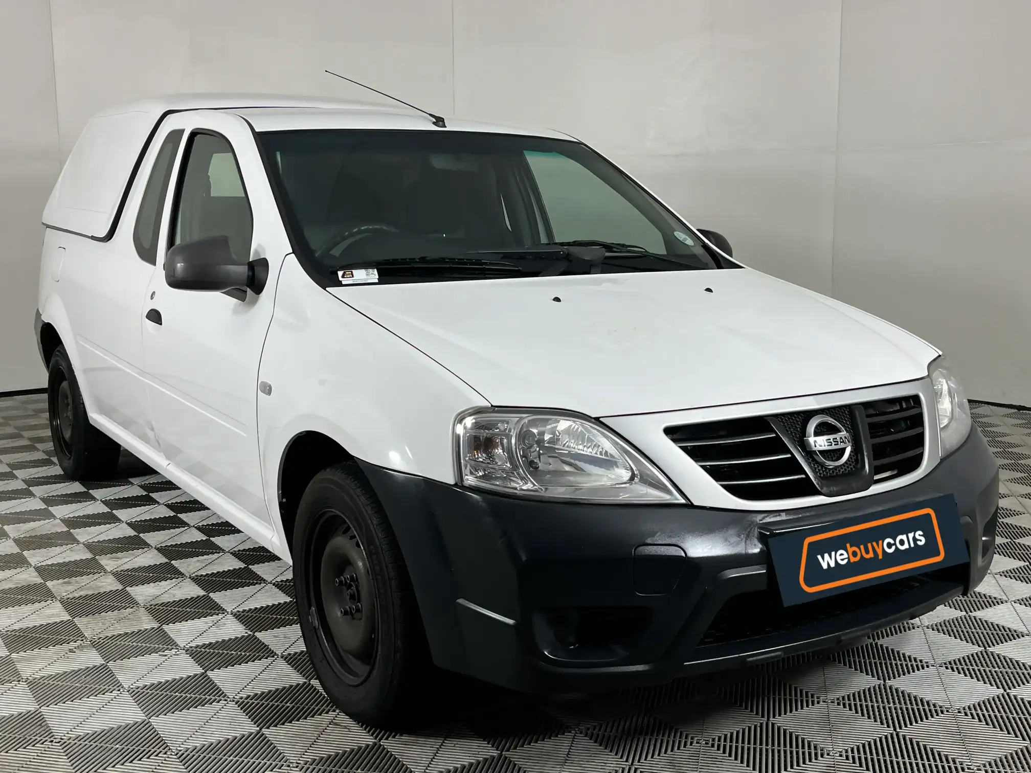 Nissan NP200