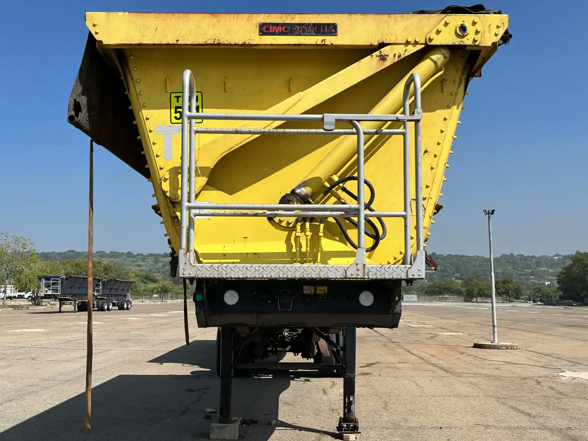 CIMC Side Tipper