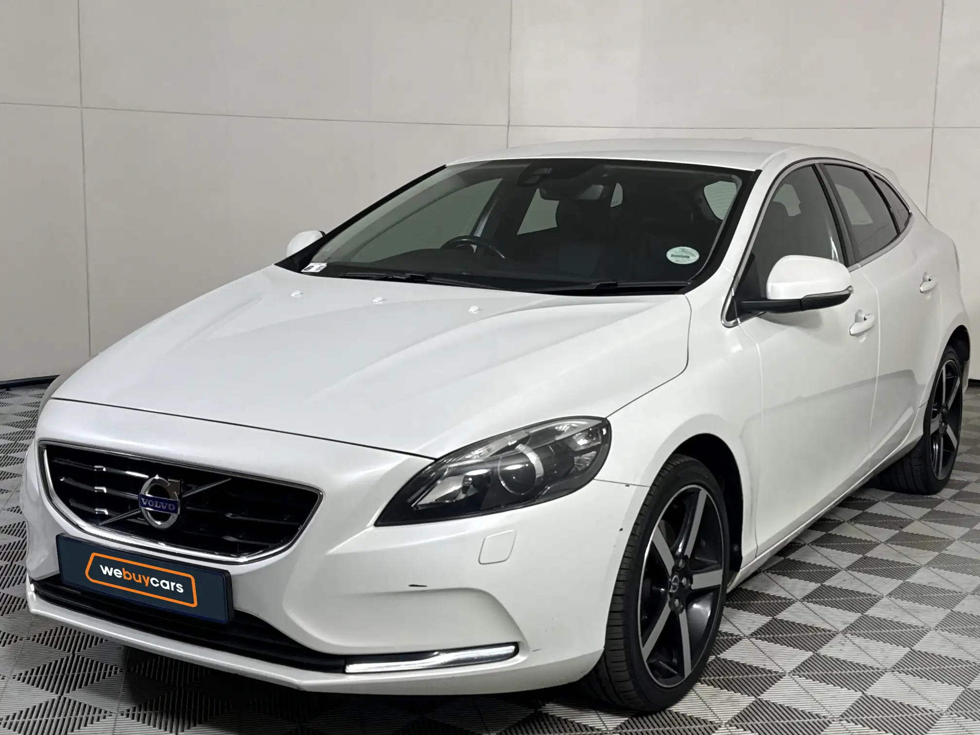 2015 Volvo V40