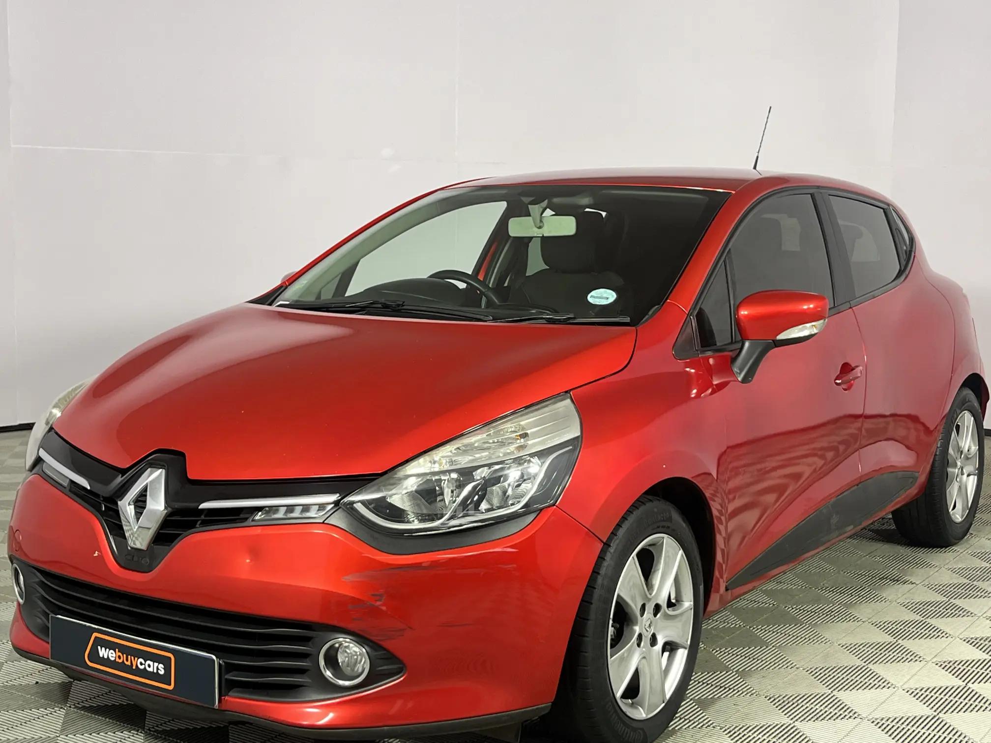 Renault Clio IV 900T (66kW) Expression 5 Door