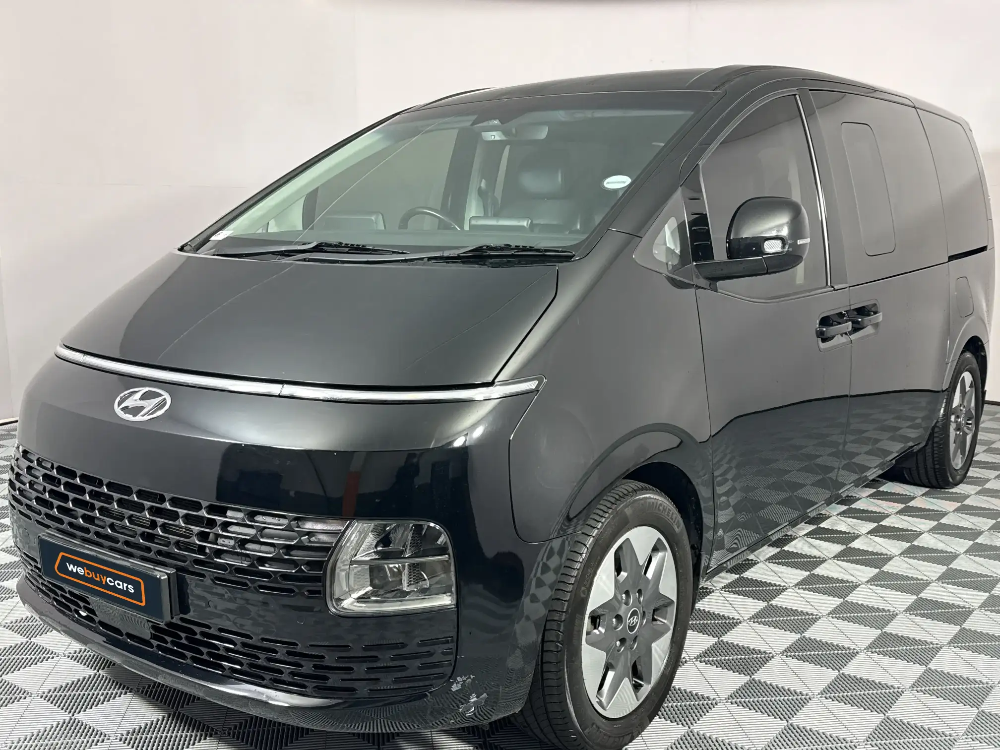 2021 Hyundai Staria