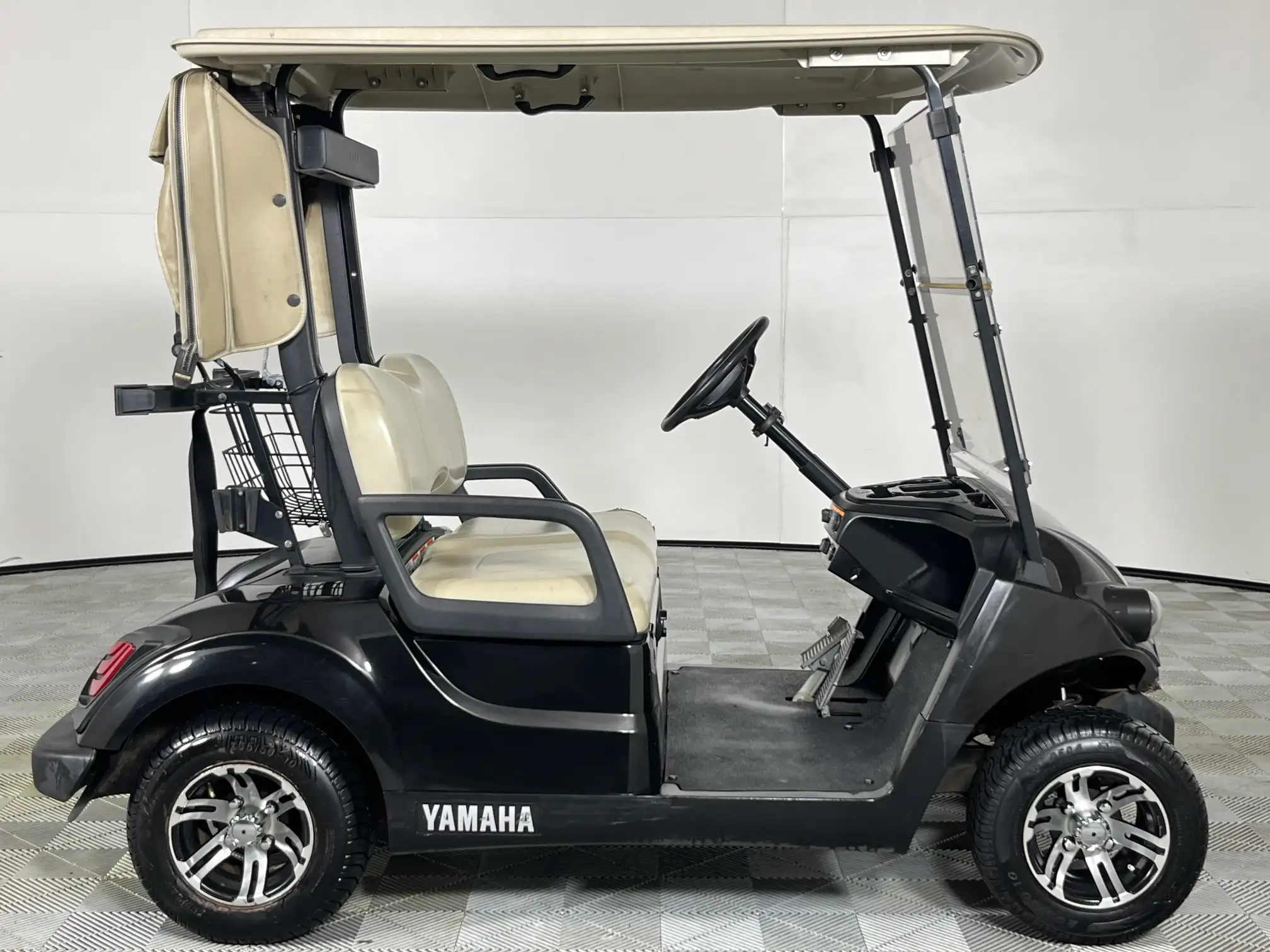 2016 Yamaha Golf Cart