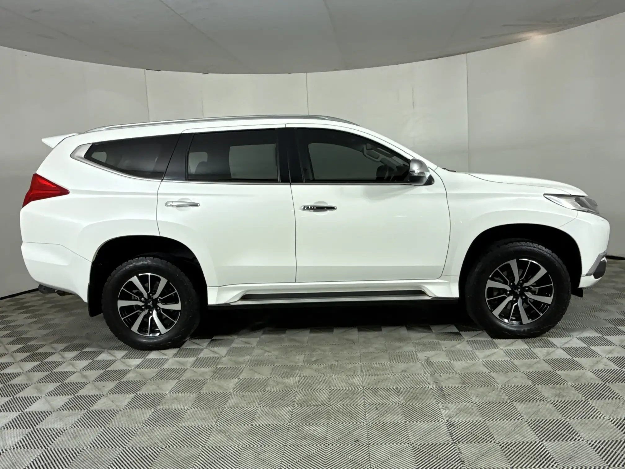Mitsubishi Pajero Sport