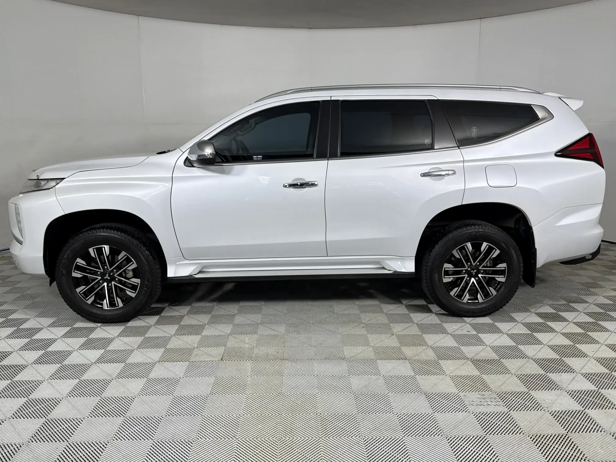 Mitsubishi Pajero Sport