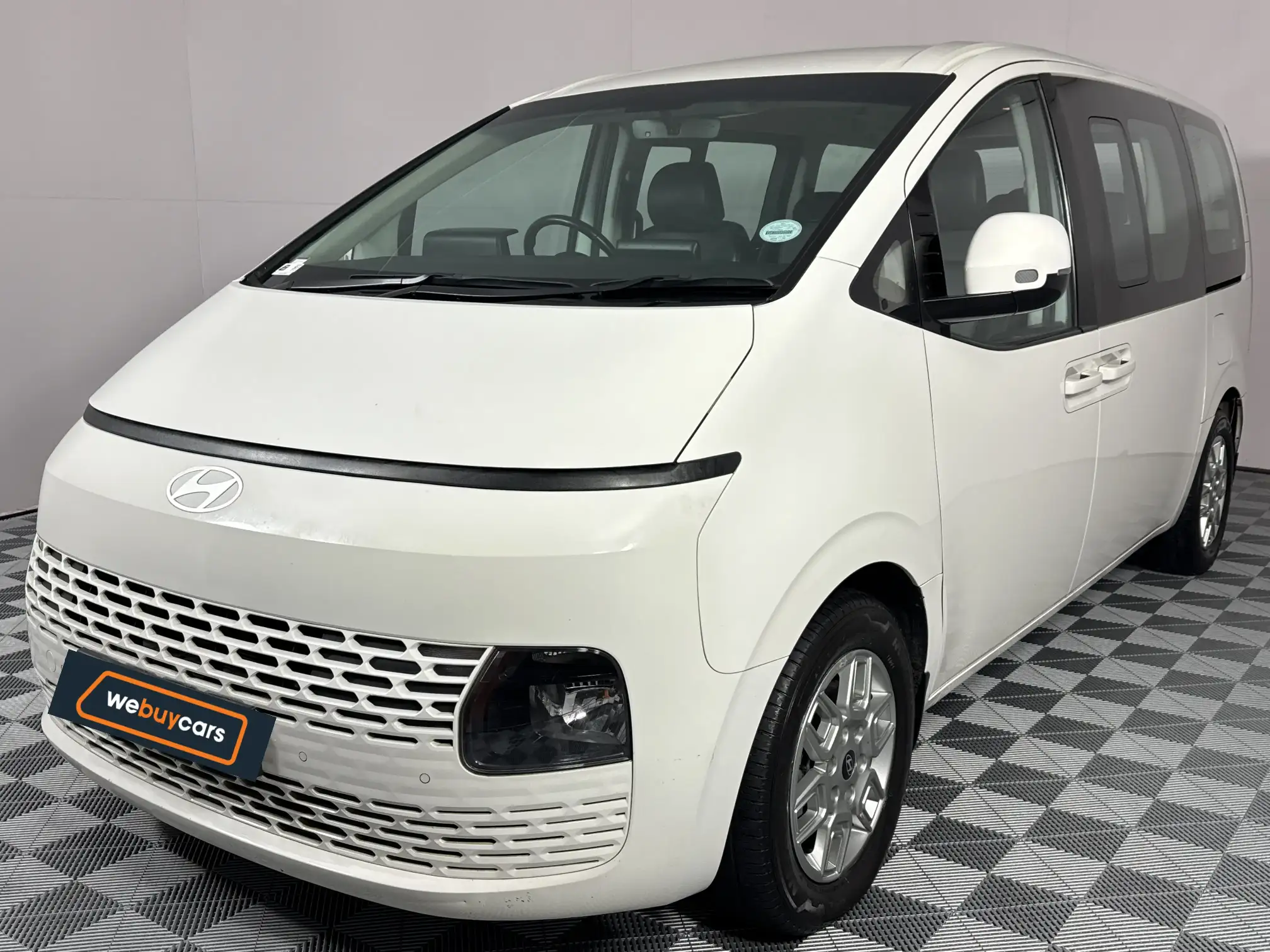 2024 Hyundai Staria