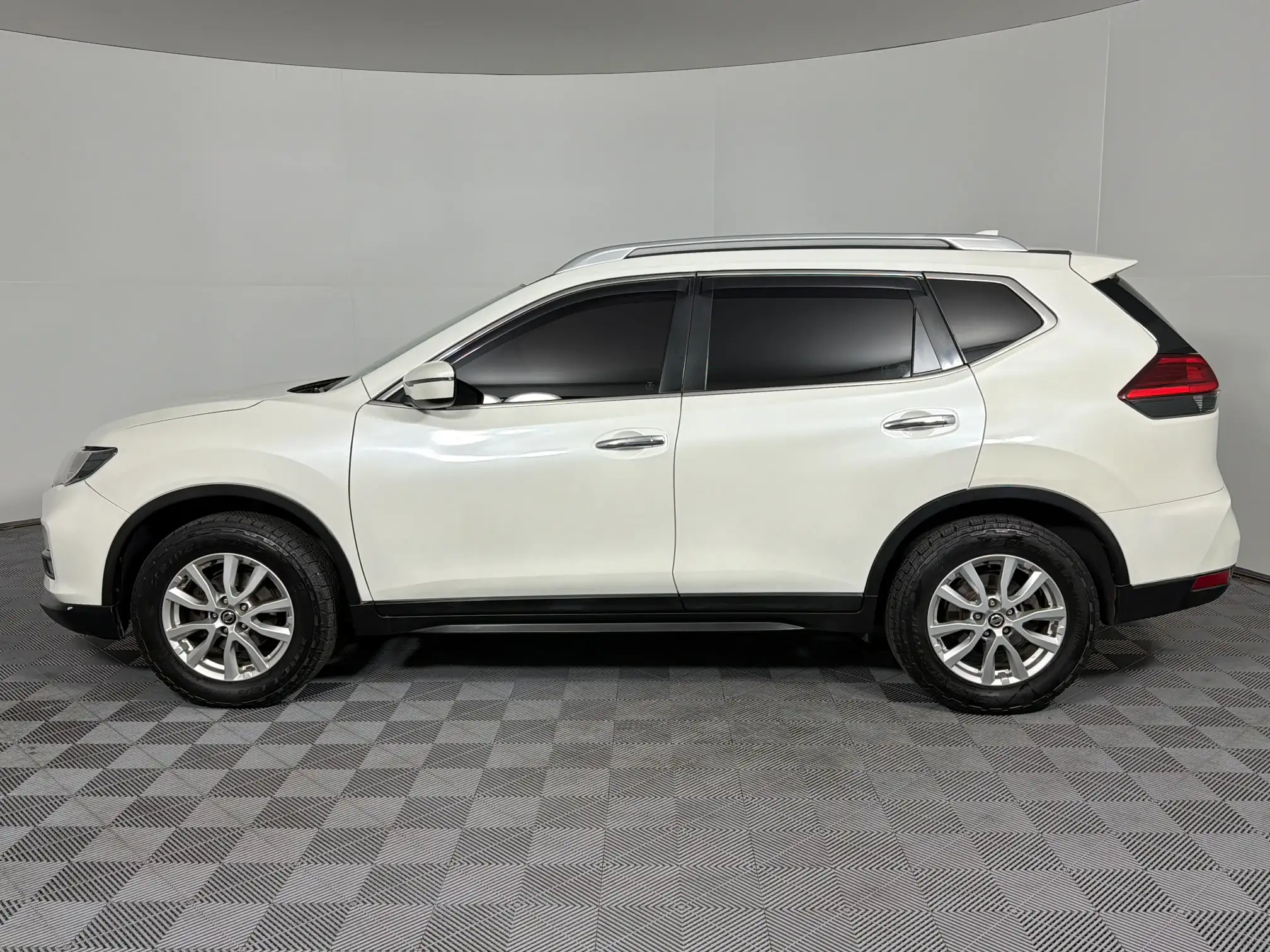 Nissan X Trail
