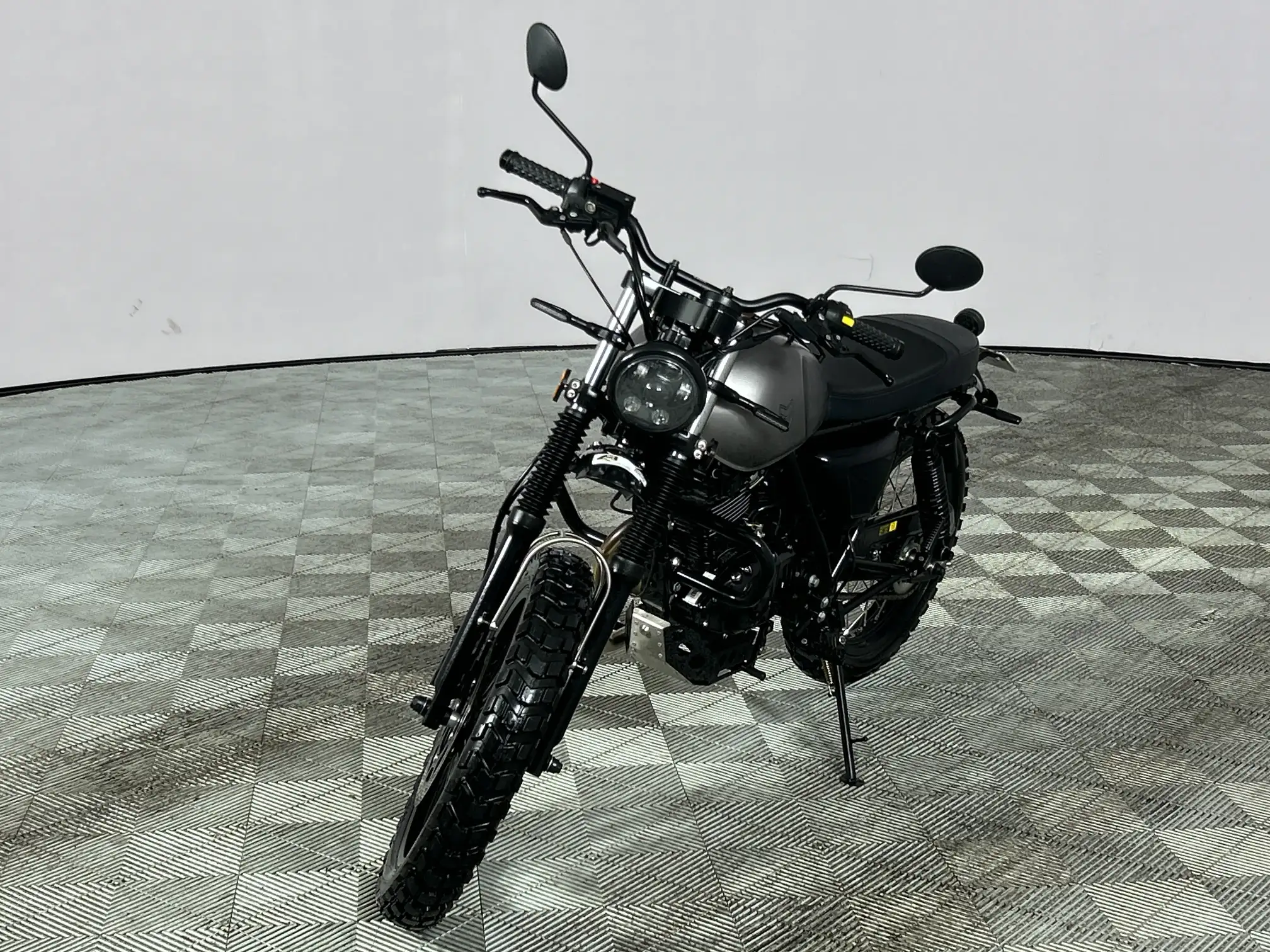 Mutt 125
