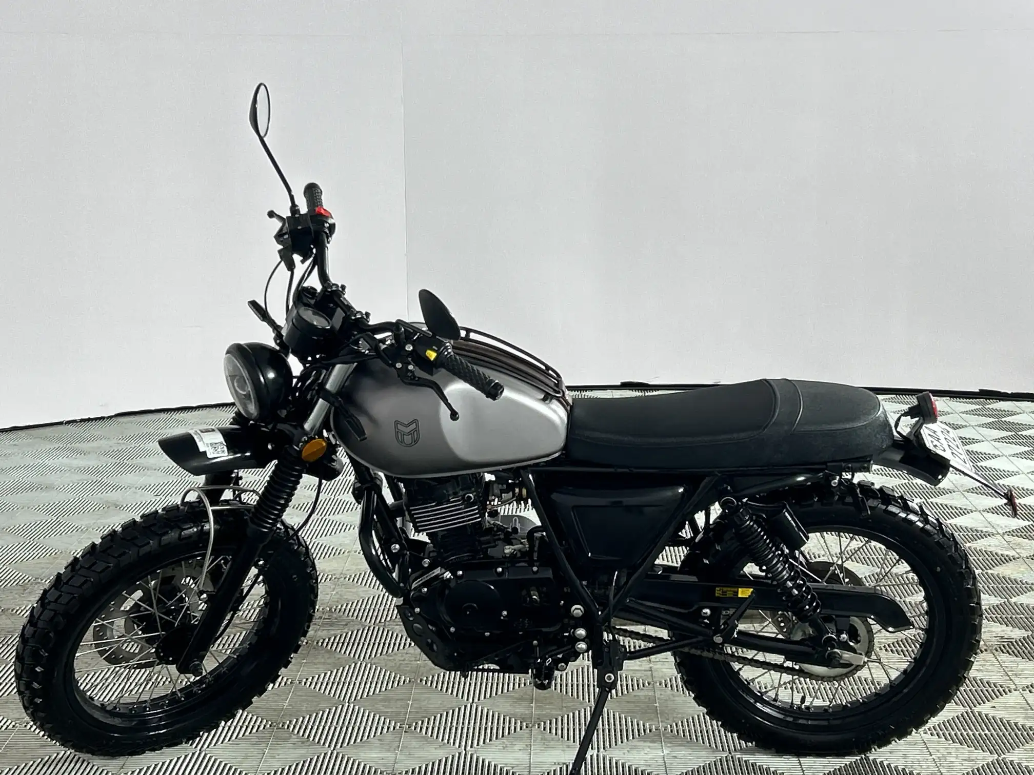 Mutt 125