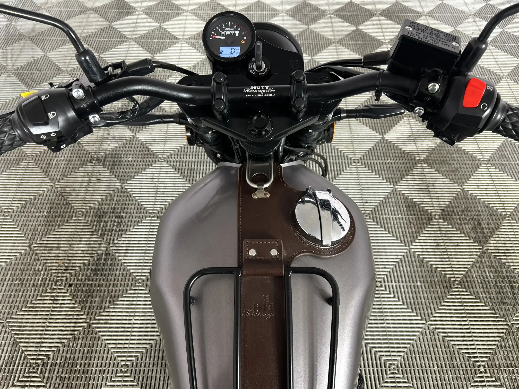 Mutt 125