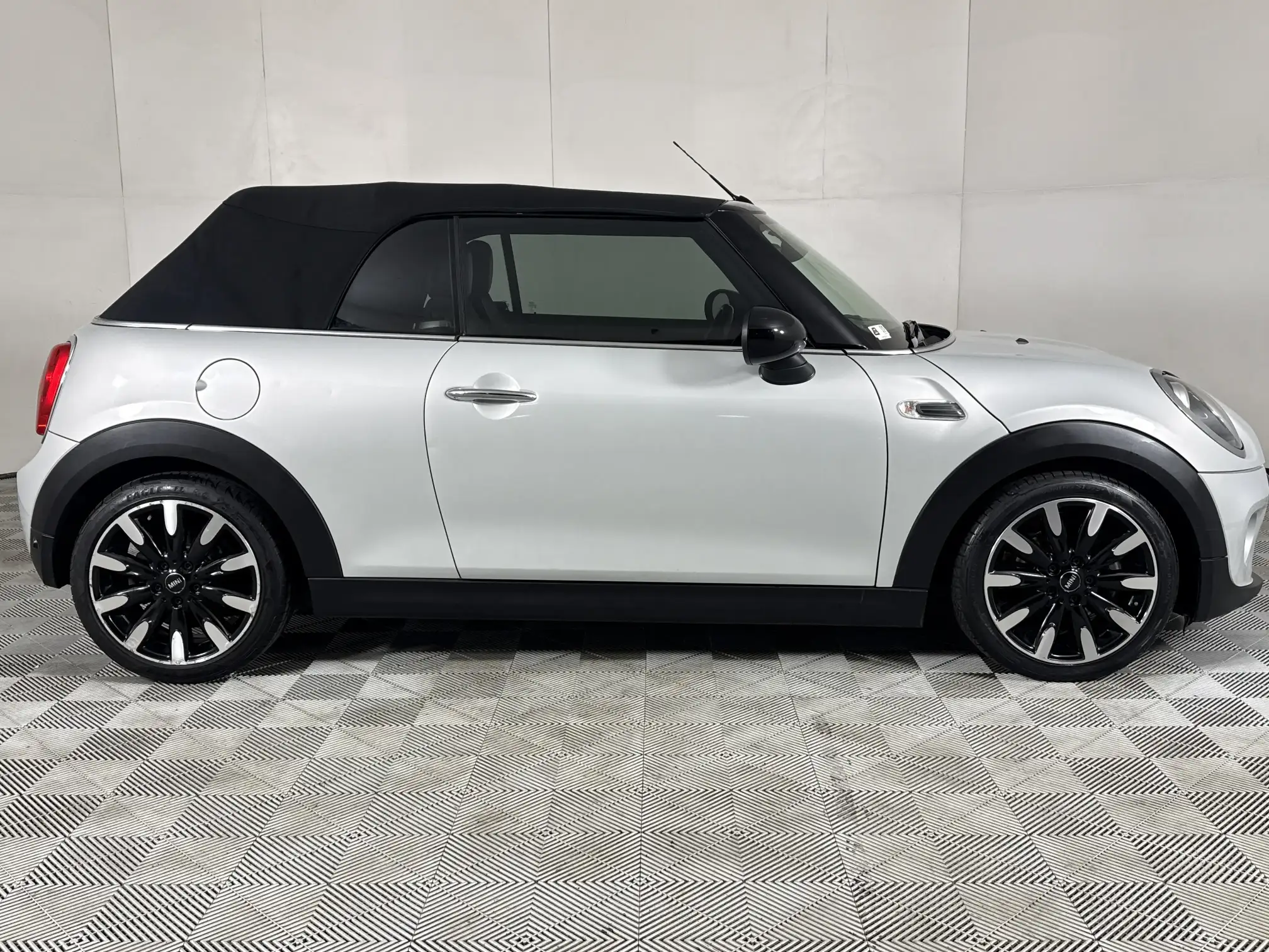 Mini Cooper Convertible