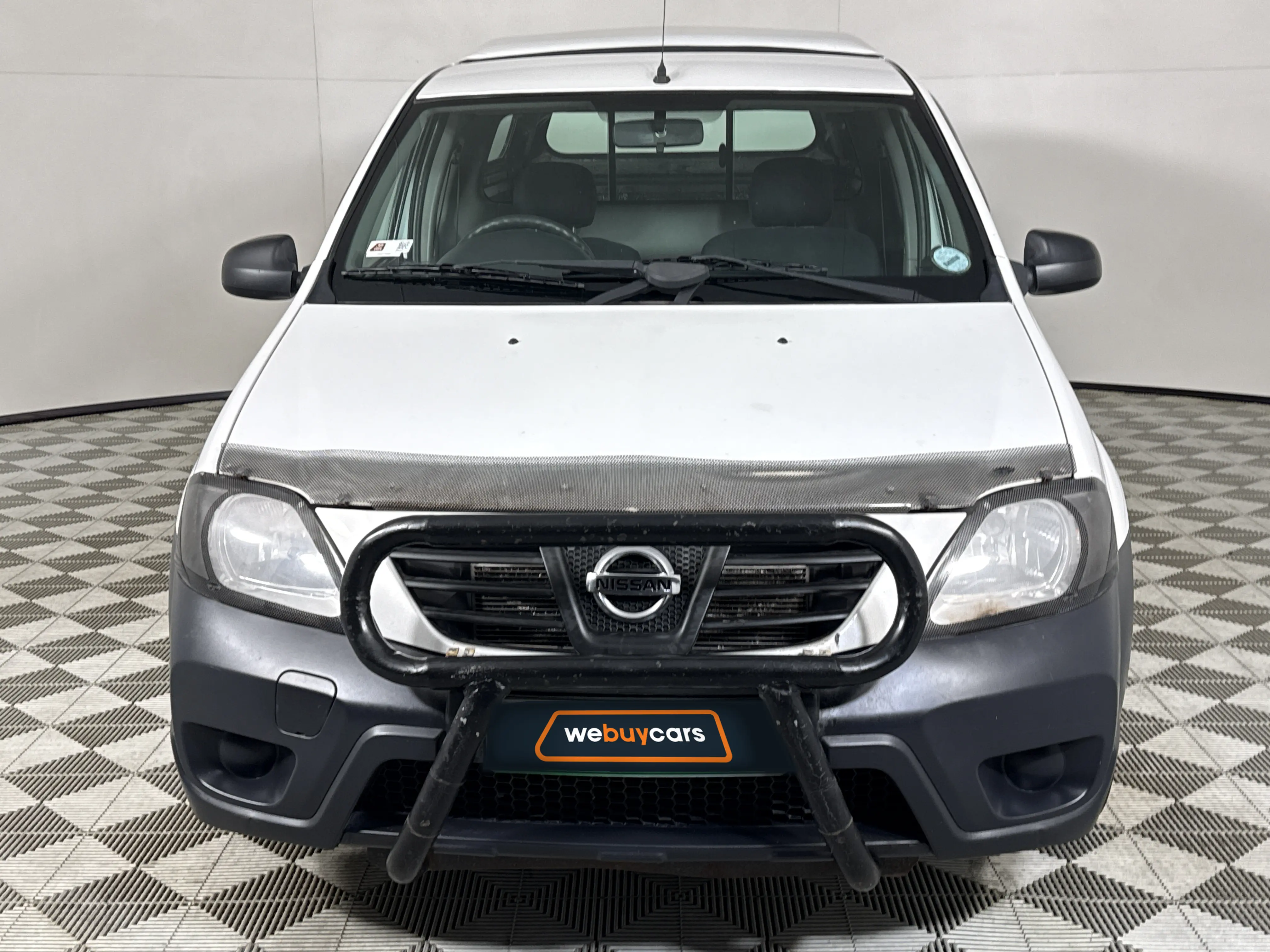 2012 Nissan NP200 1.6 Pick Up Single Cab, photo 2
