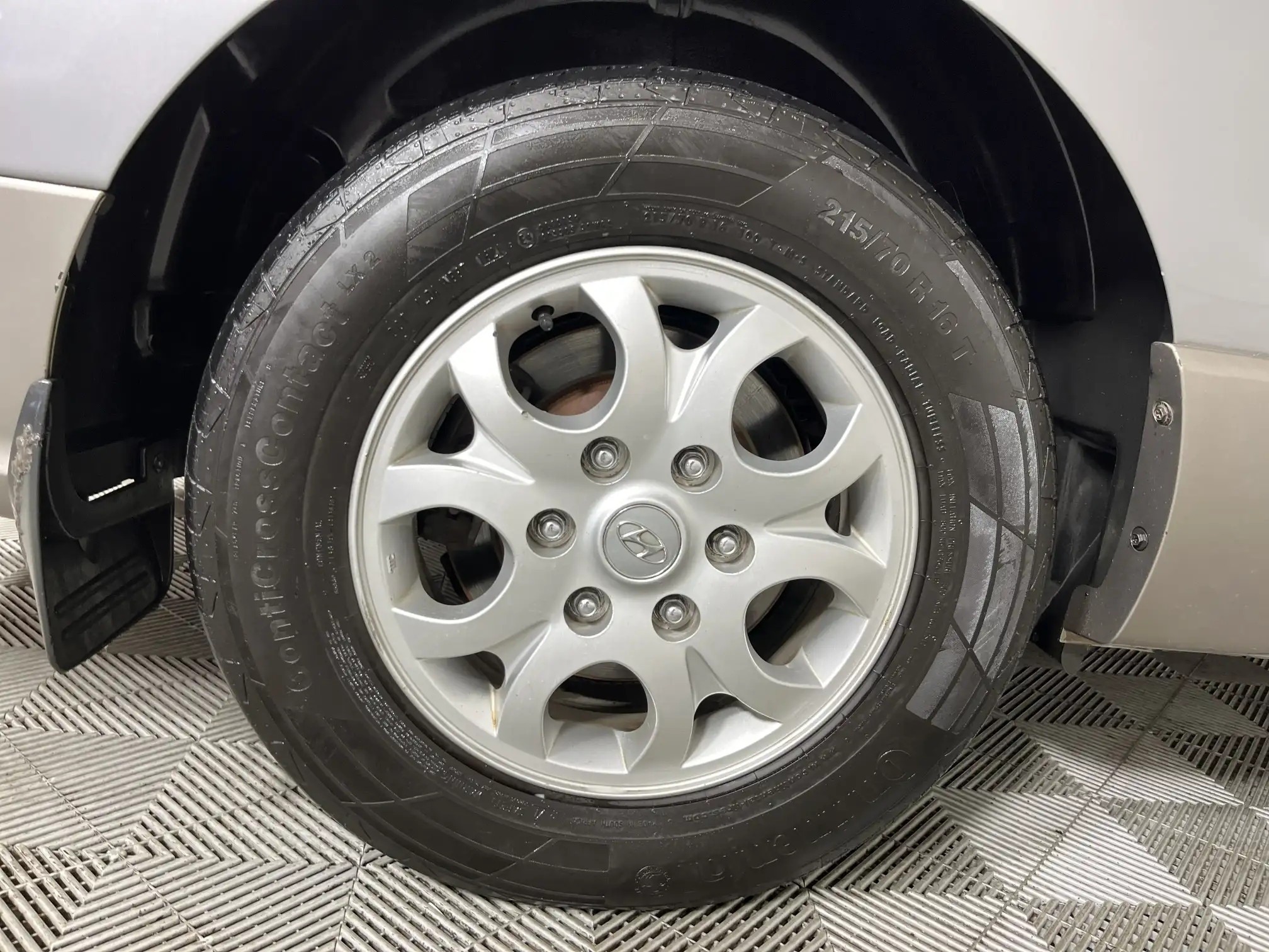Hyundai H-1