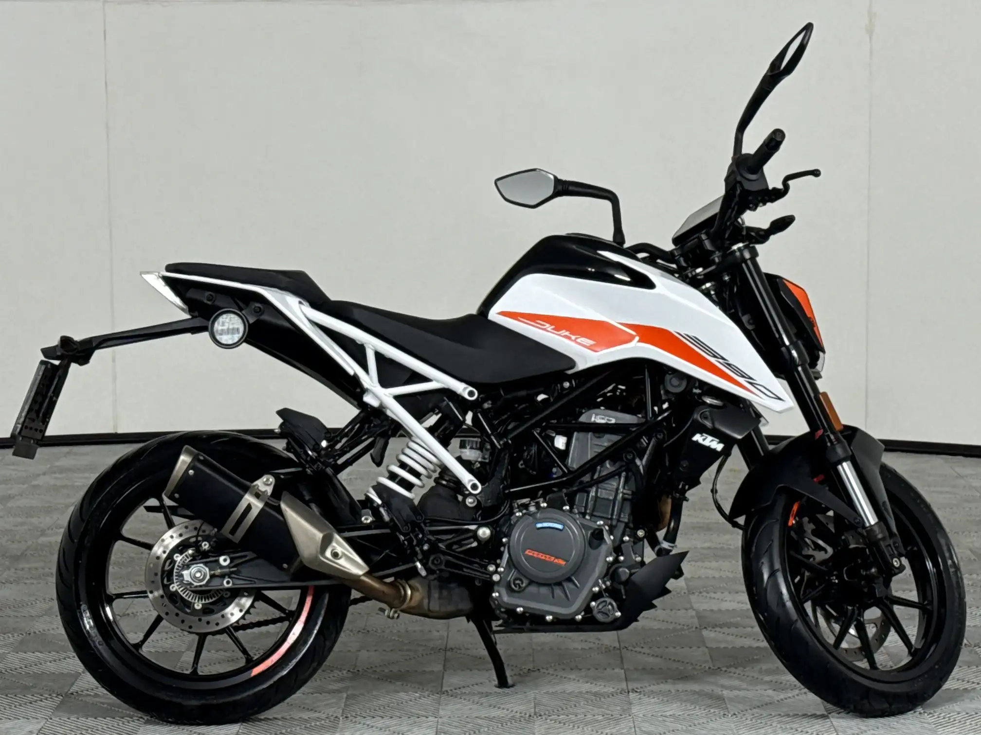 2022 KTM Duke