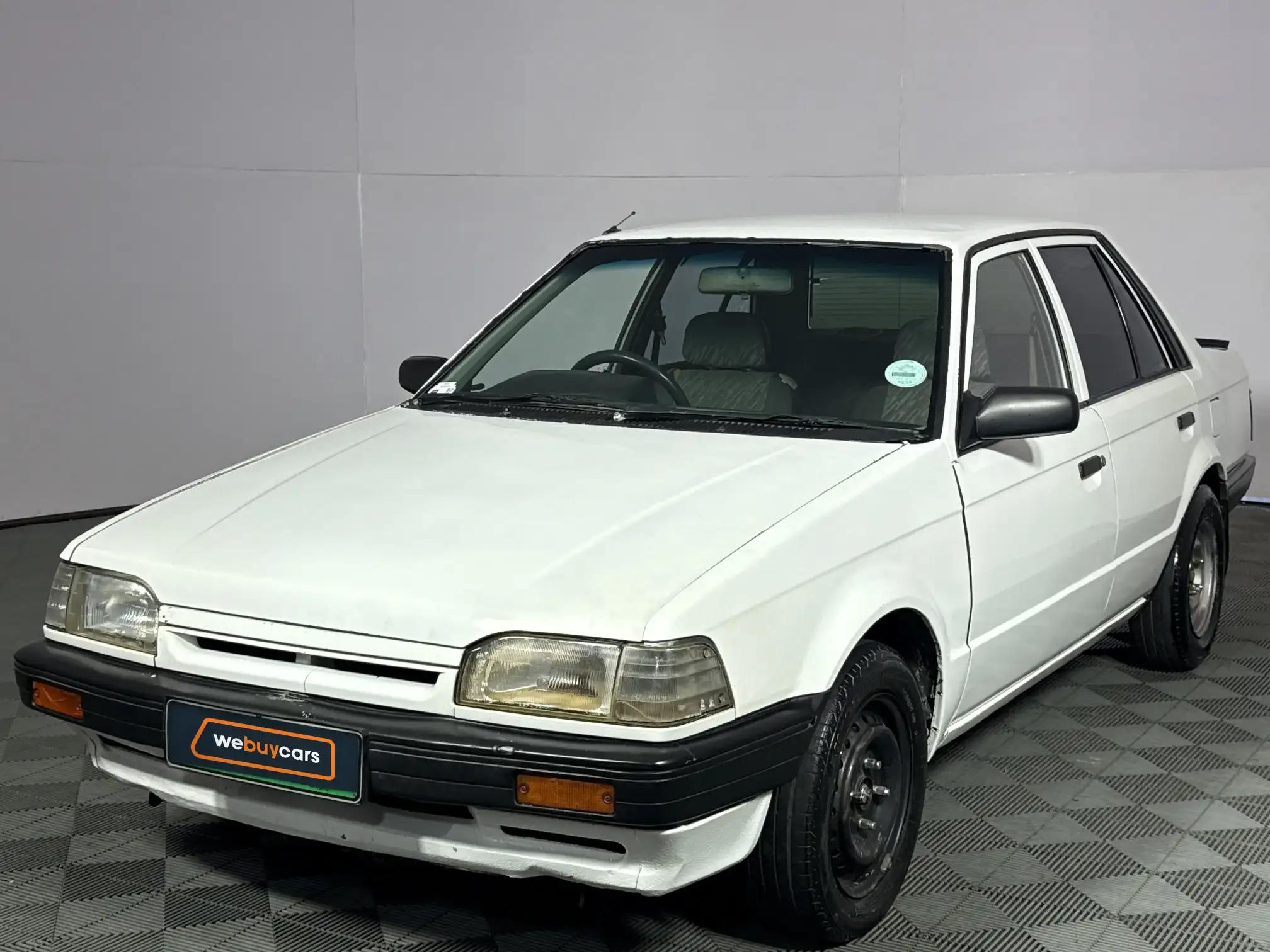 1995 Mazda 323