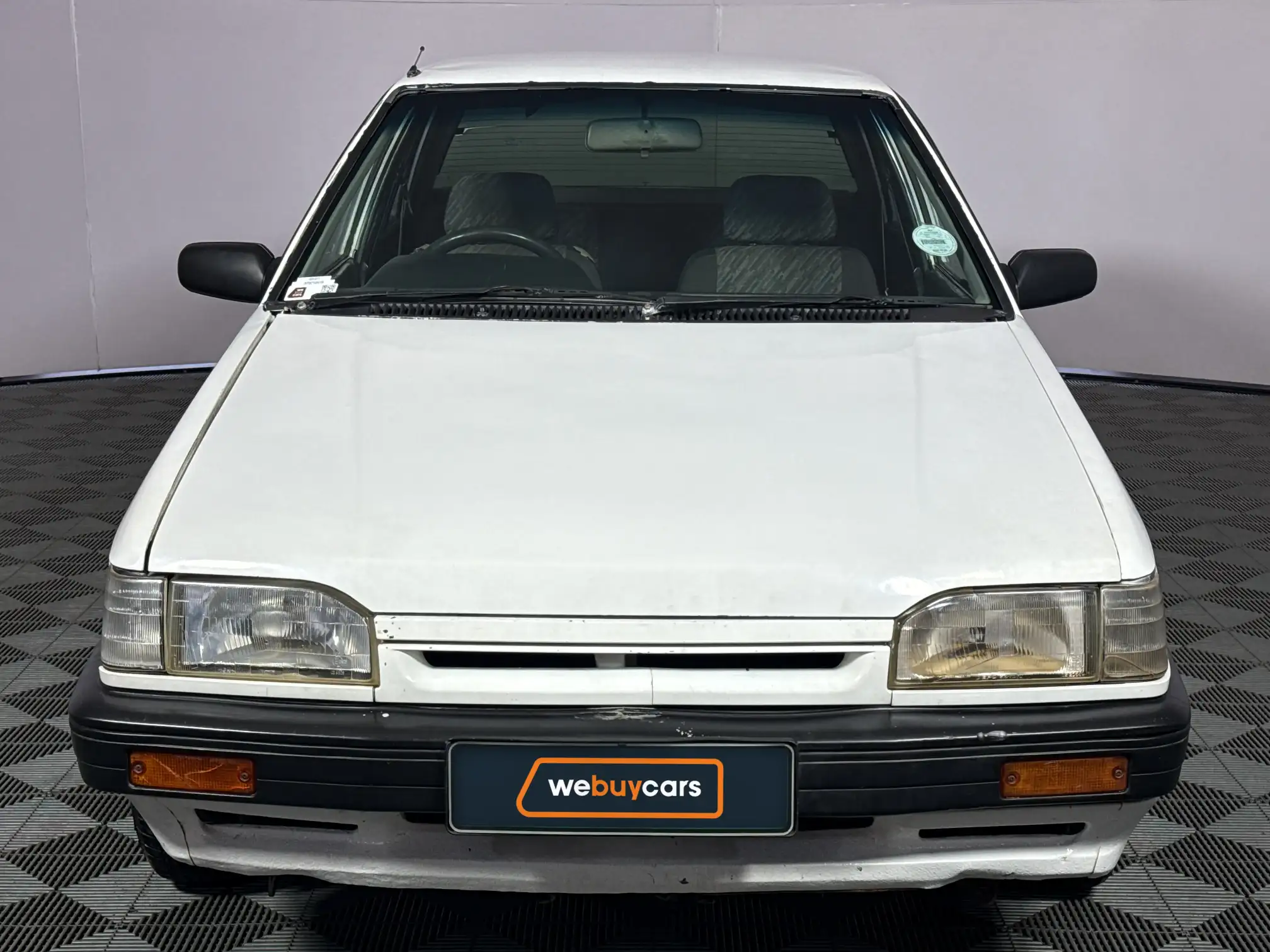 Mazda 323