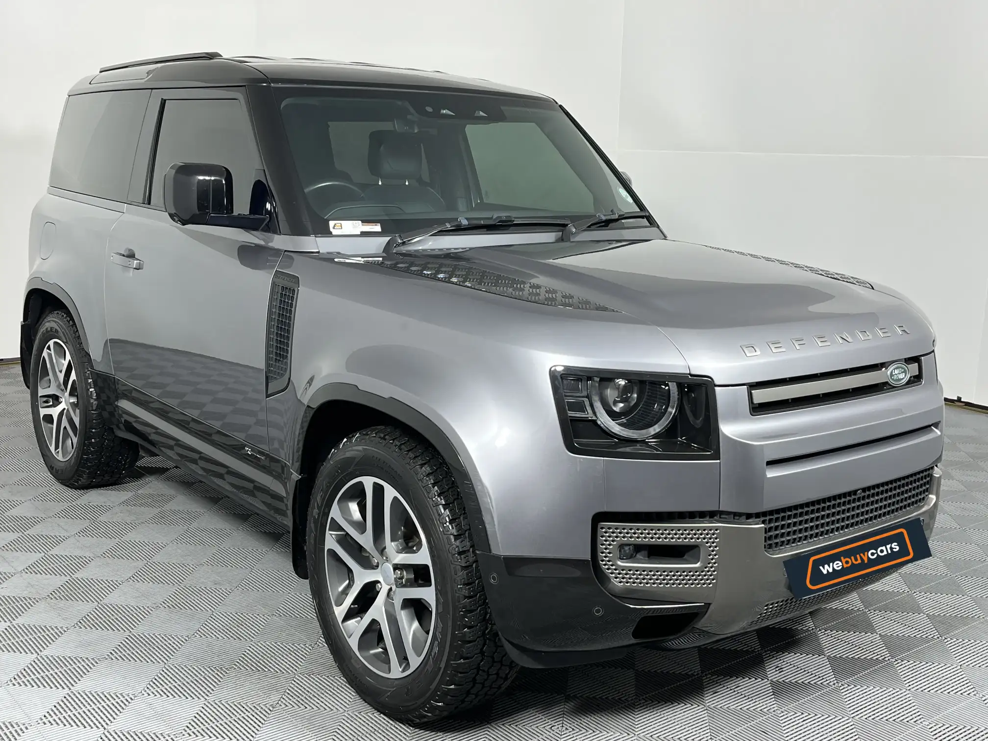 Land Rover Defender 90