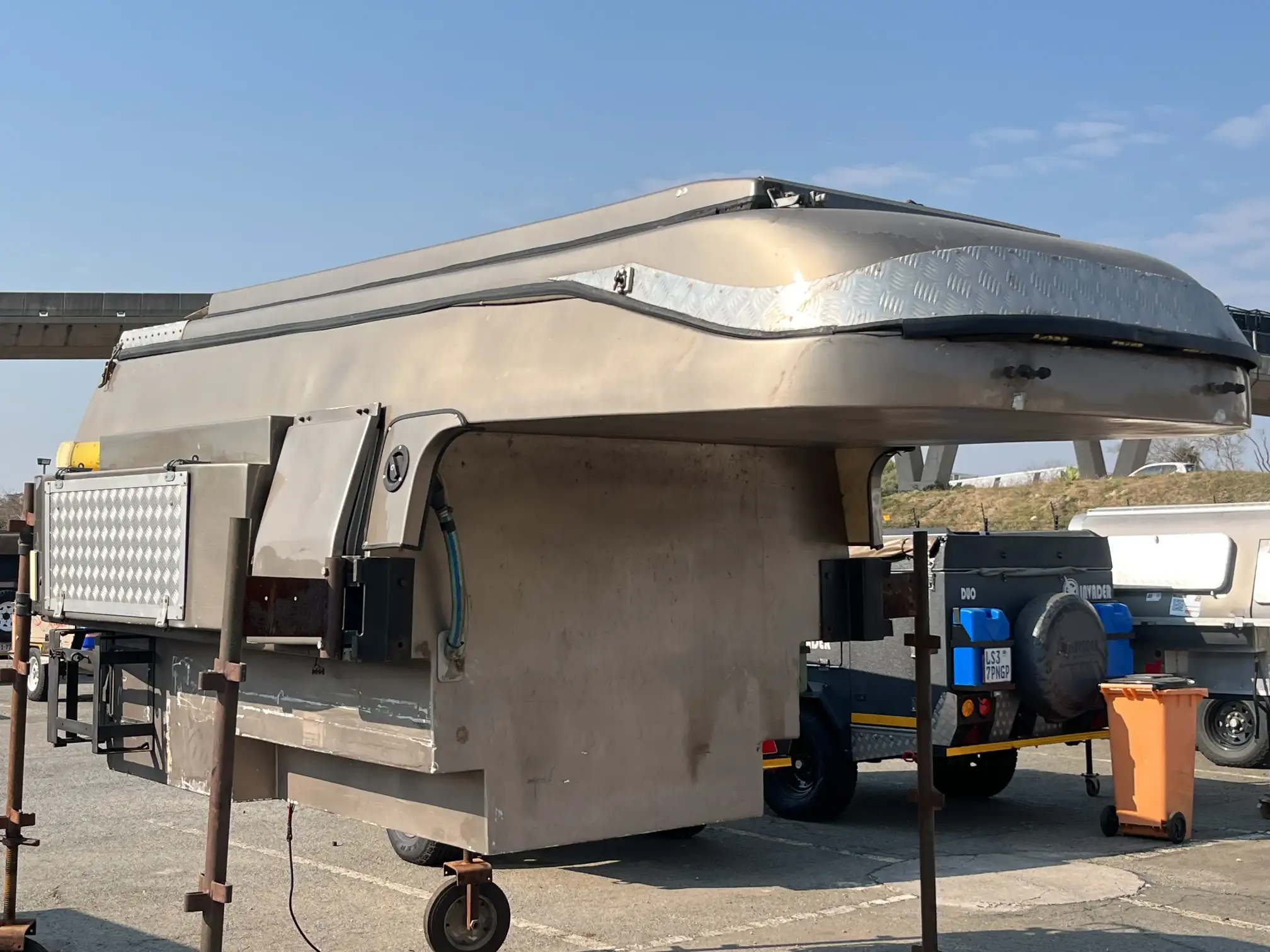 Custom Bakkie