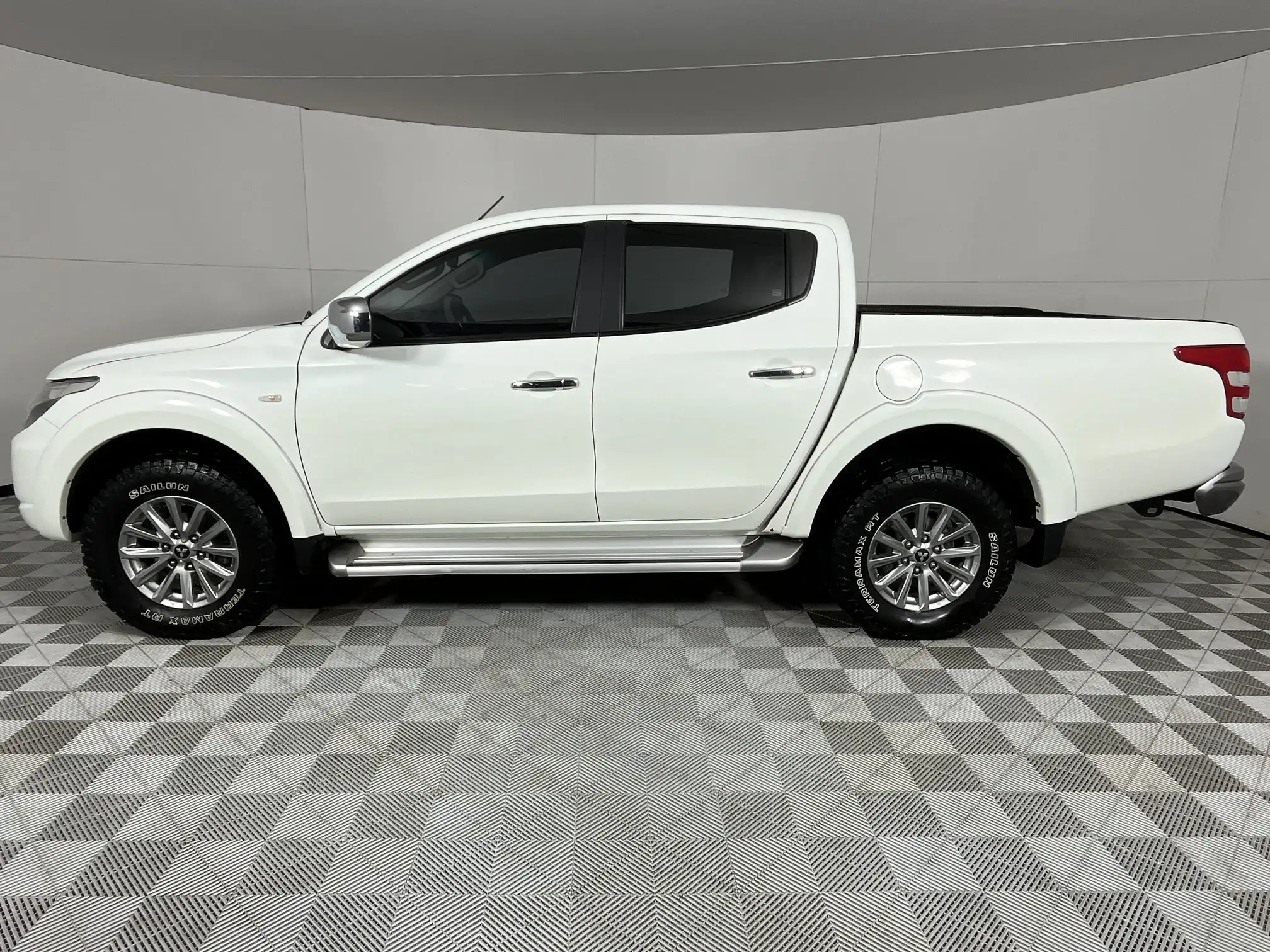 Mitsubishi Triton
