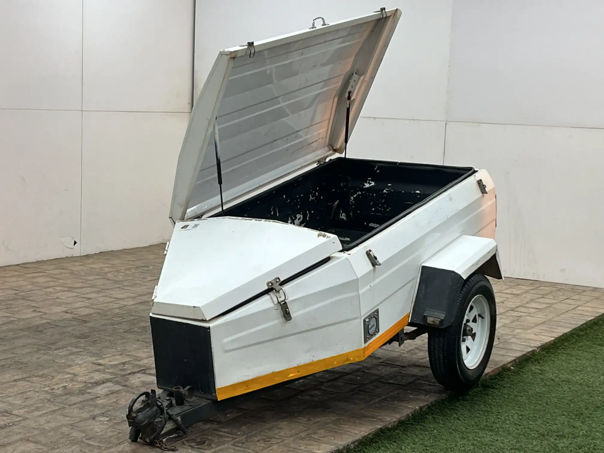 2010 Custom Box Body