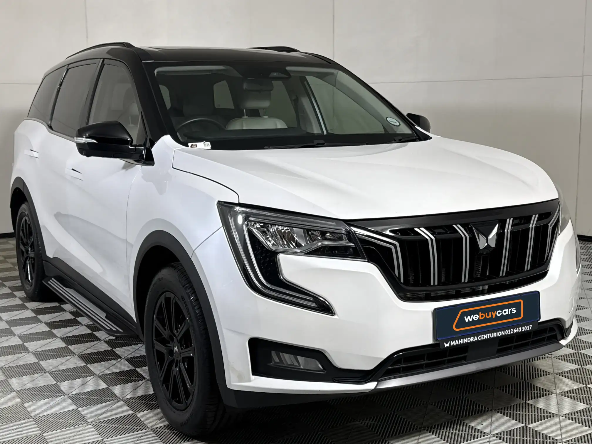 Mahindra XUV 700