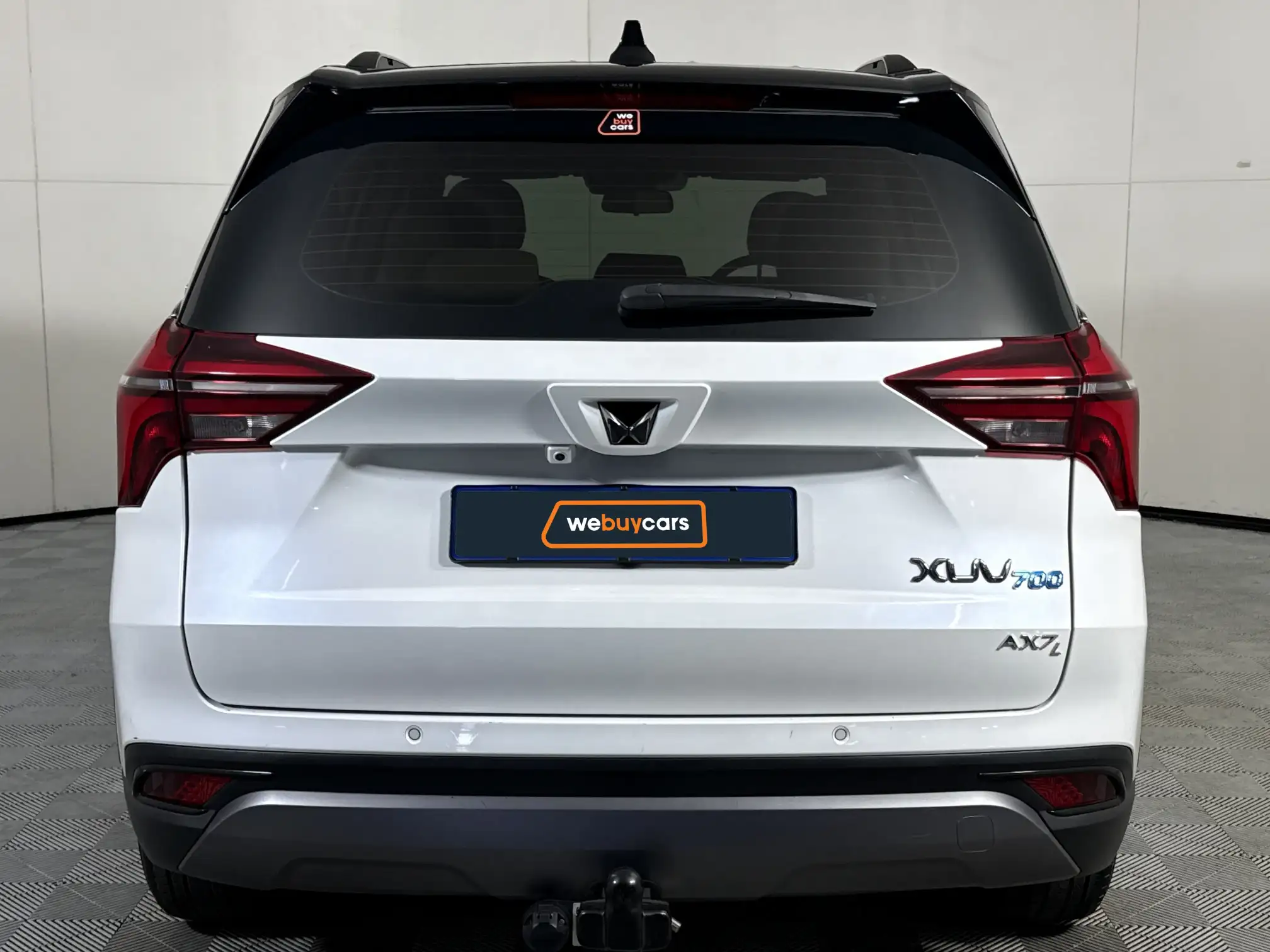 Mahindra XUV 700