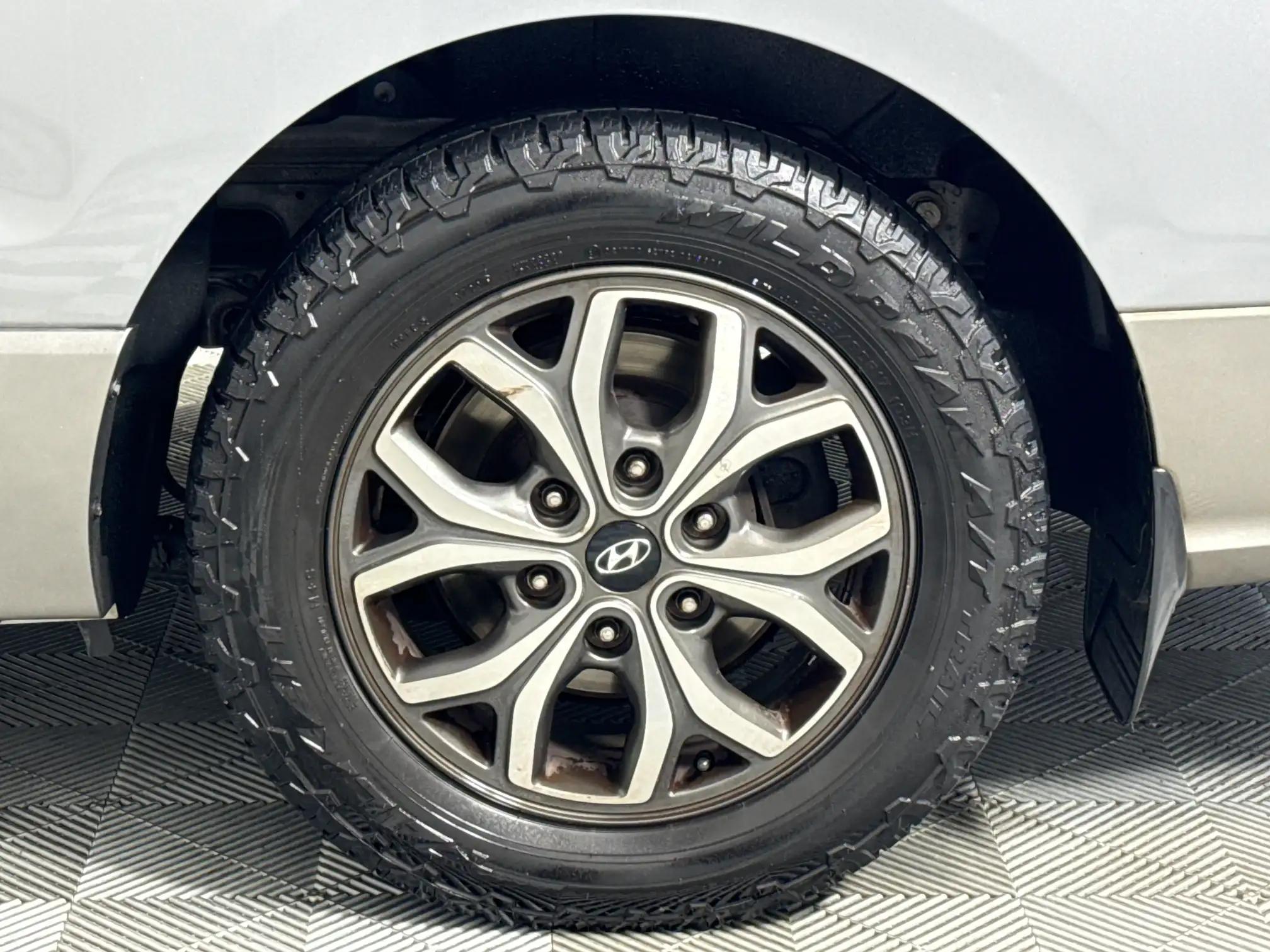 Hyundai H-1