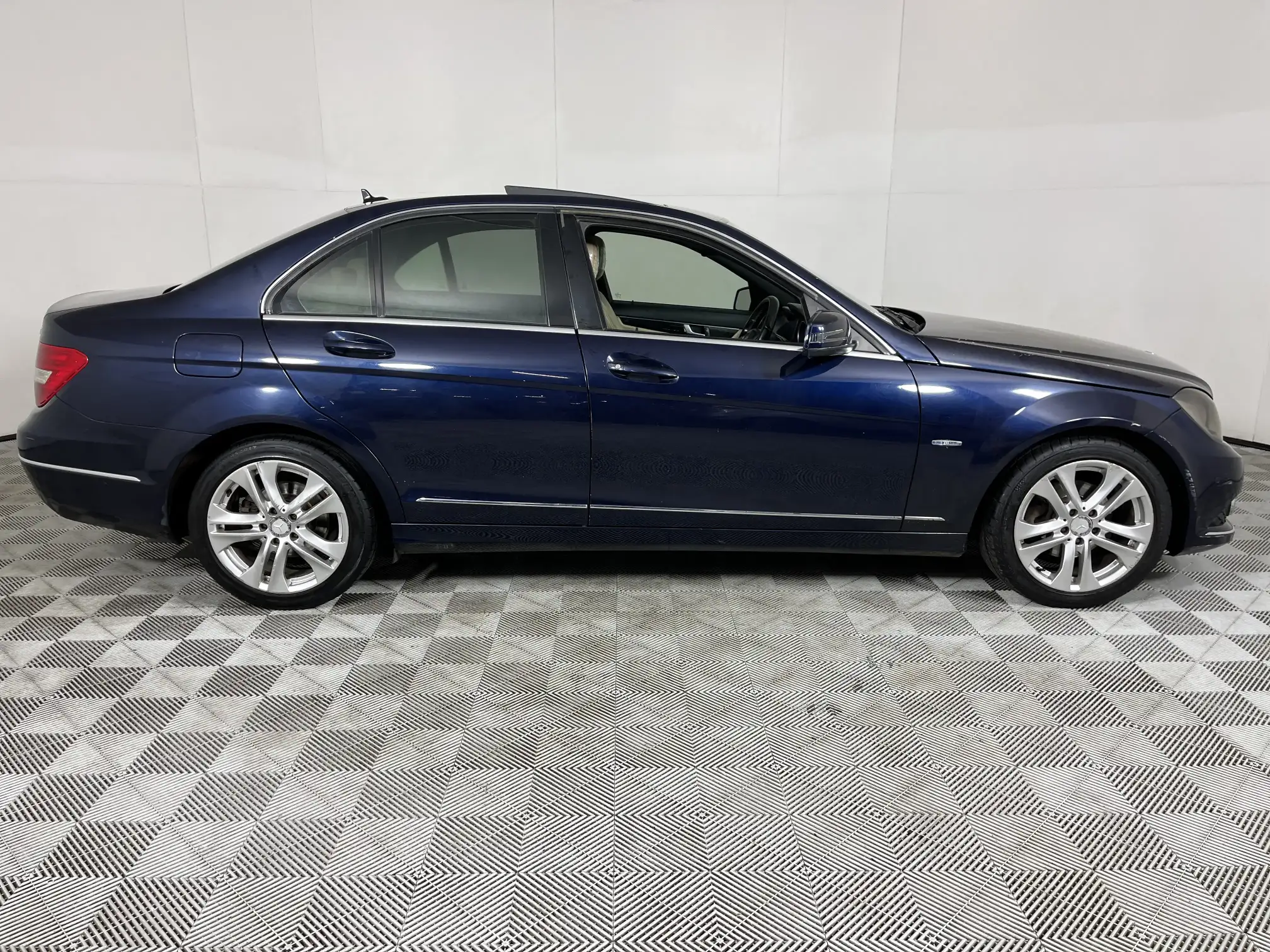 Mercedes-Benz C Class Sedan