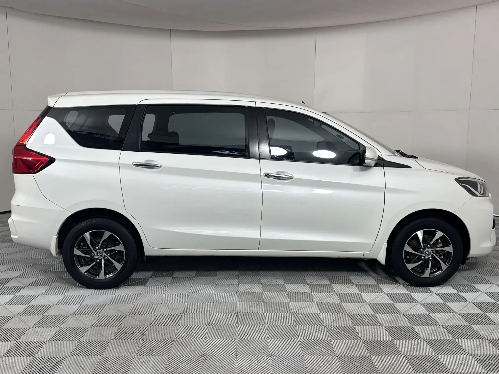 Toyota Rumion