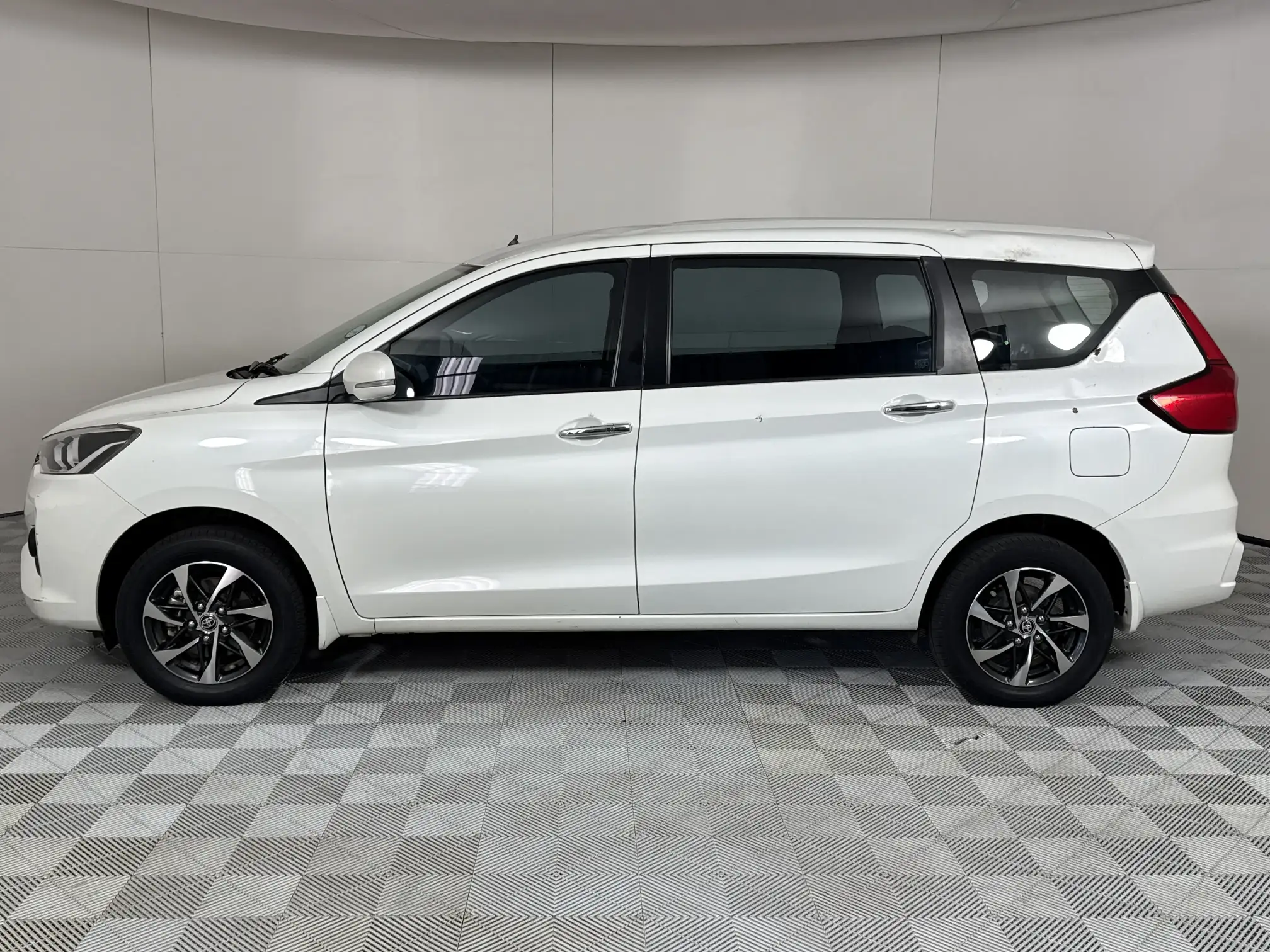 Toyota Rumion