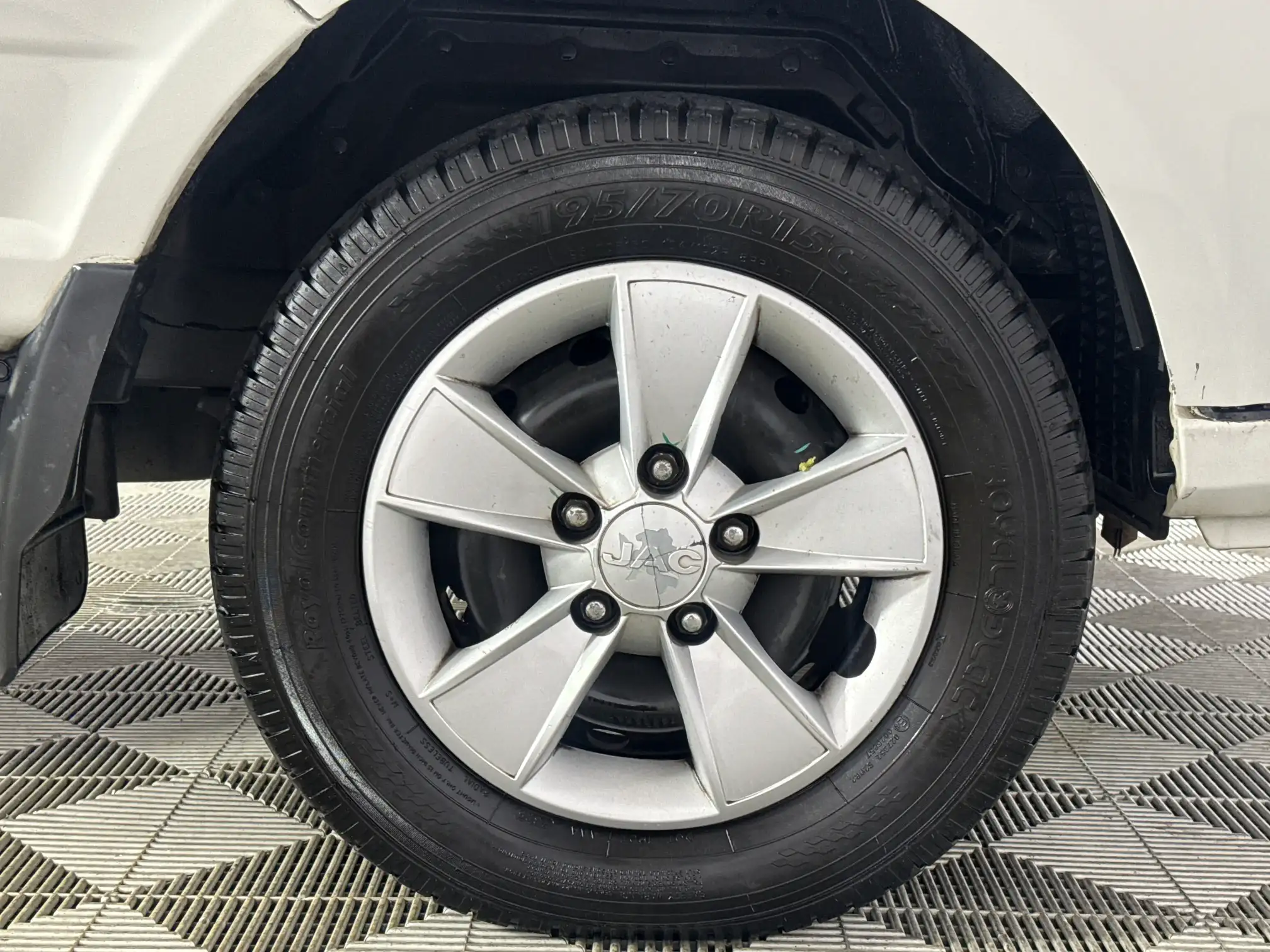 JAC X200