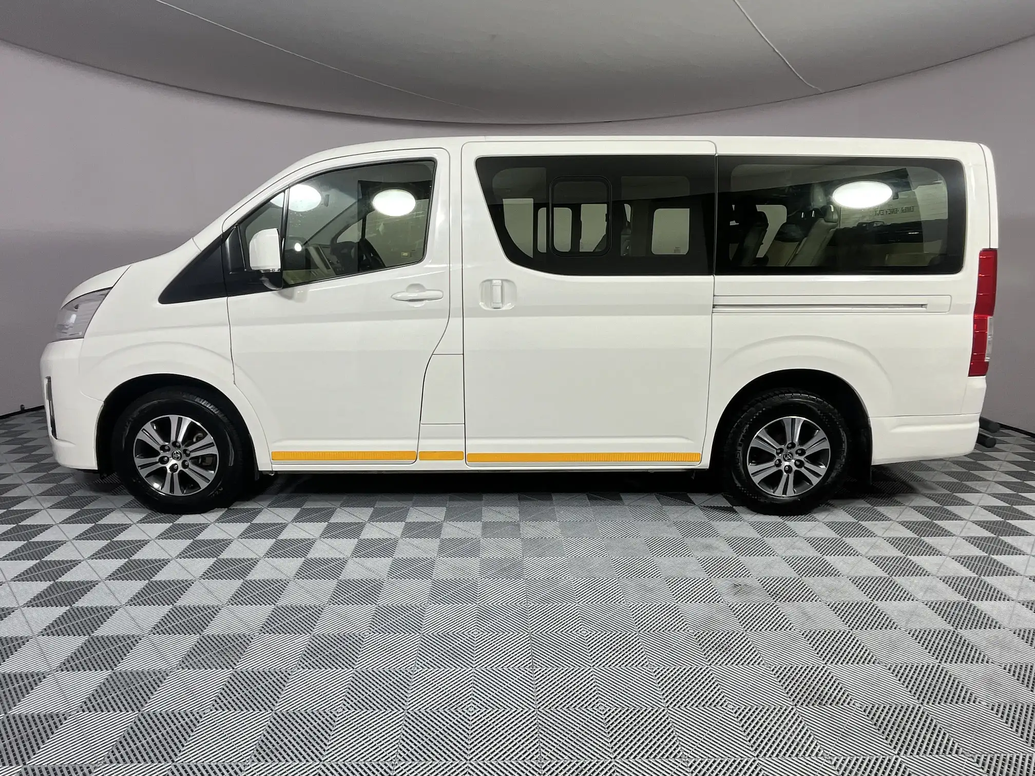 Toyota Quantum