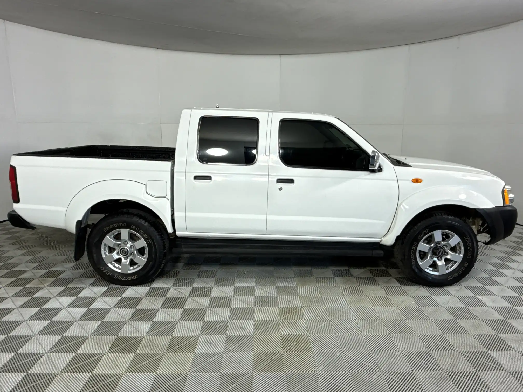 Nissan Hardbody