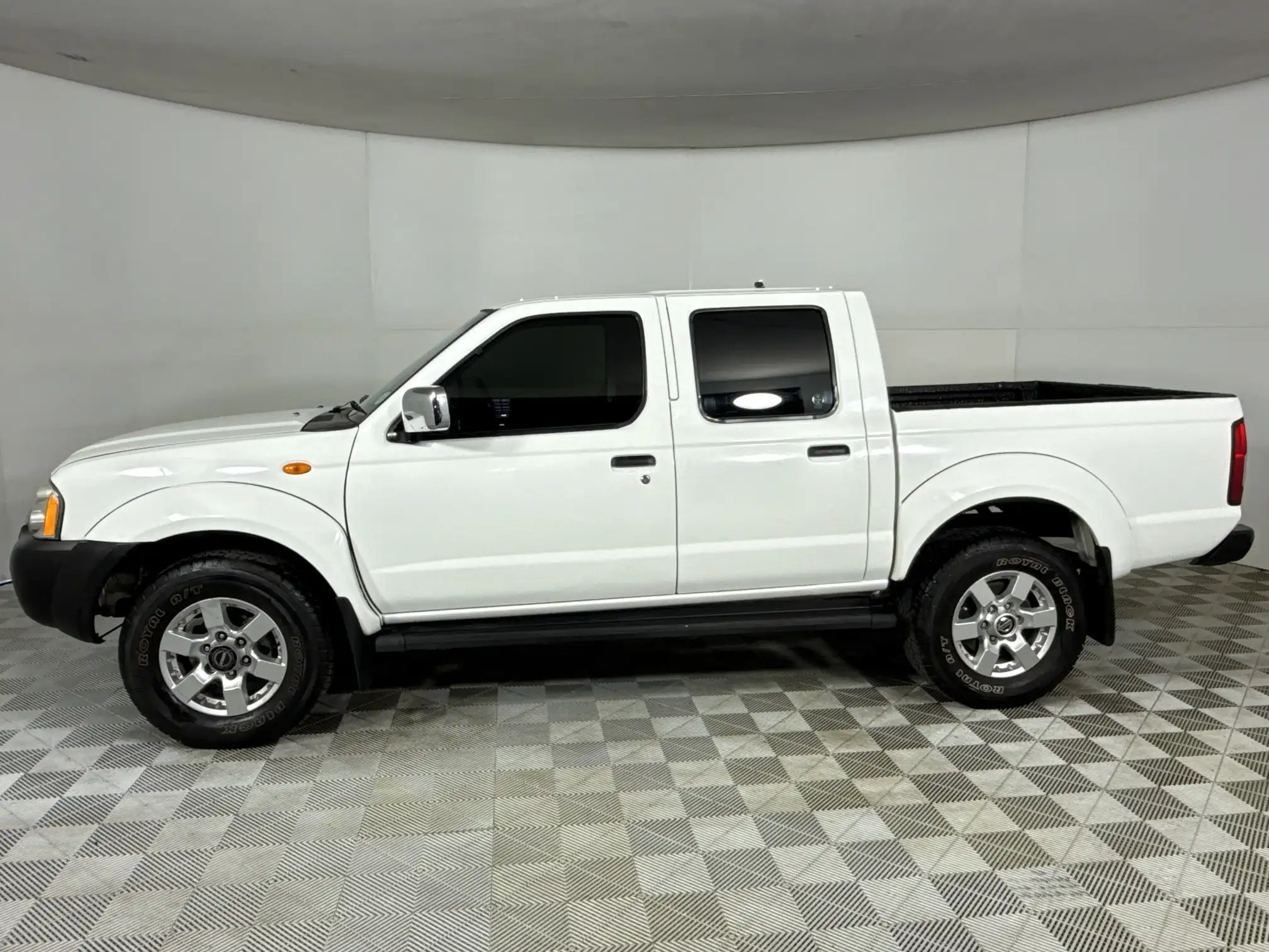 Nissan Hardbody