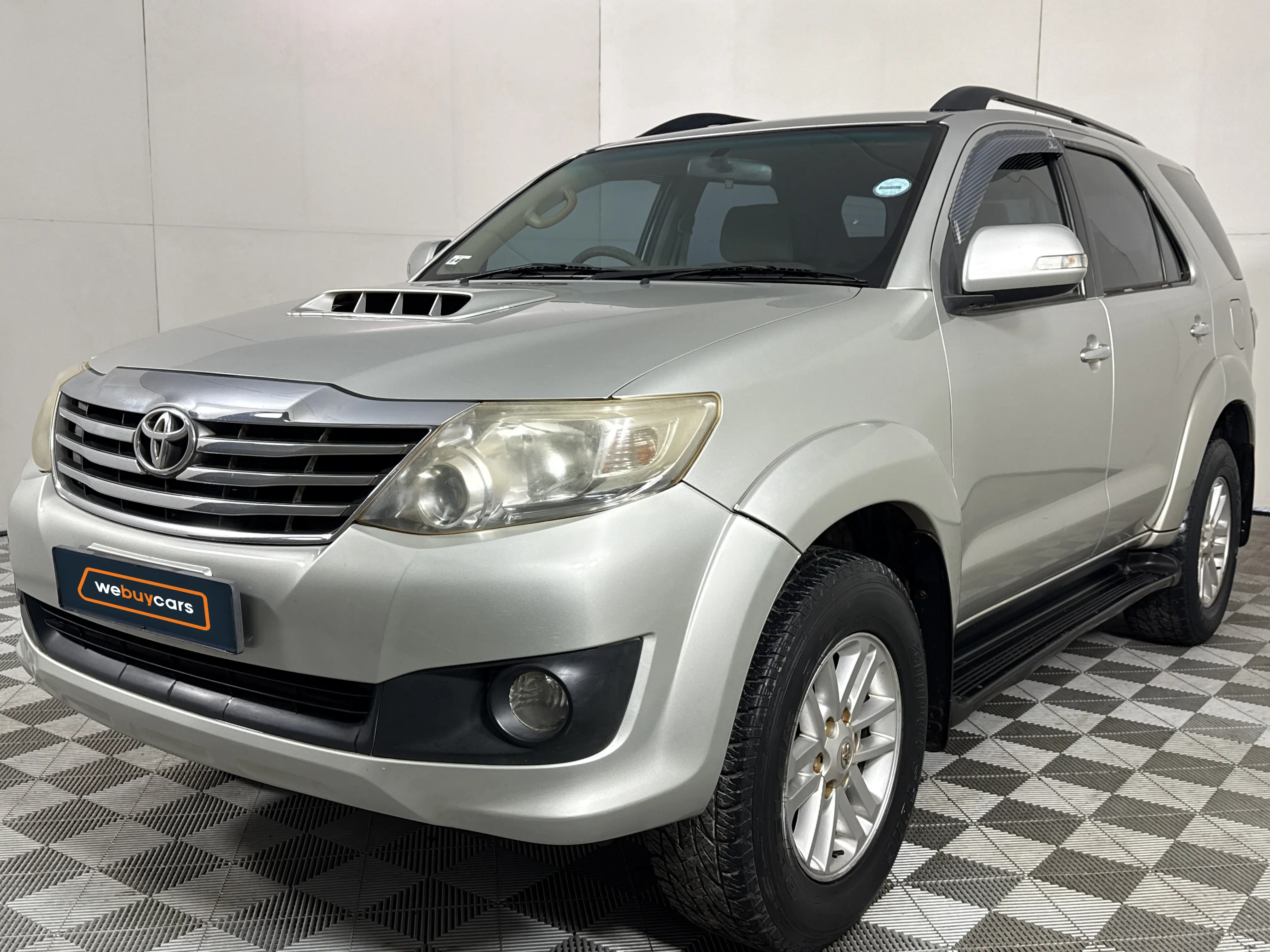 2012 Toyota Fortuner 2.5d-4d RB