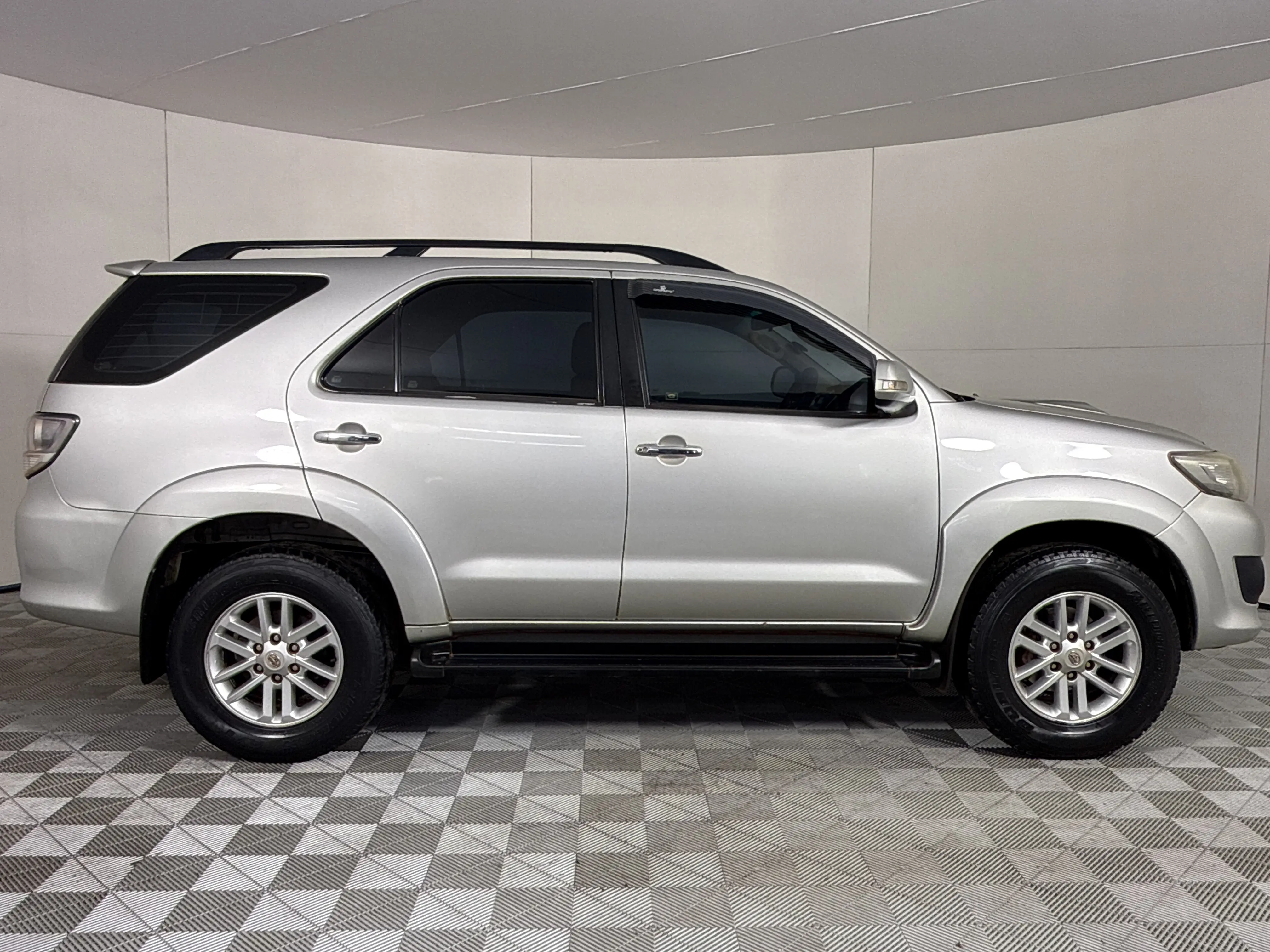 2012 Toyota Fortuner 2.5d-4d RB, photo 4