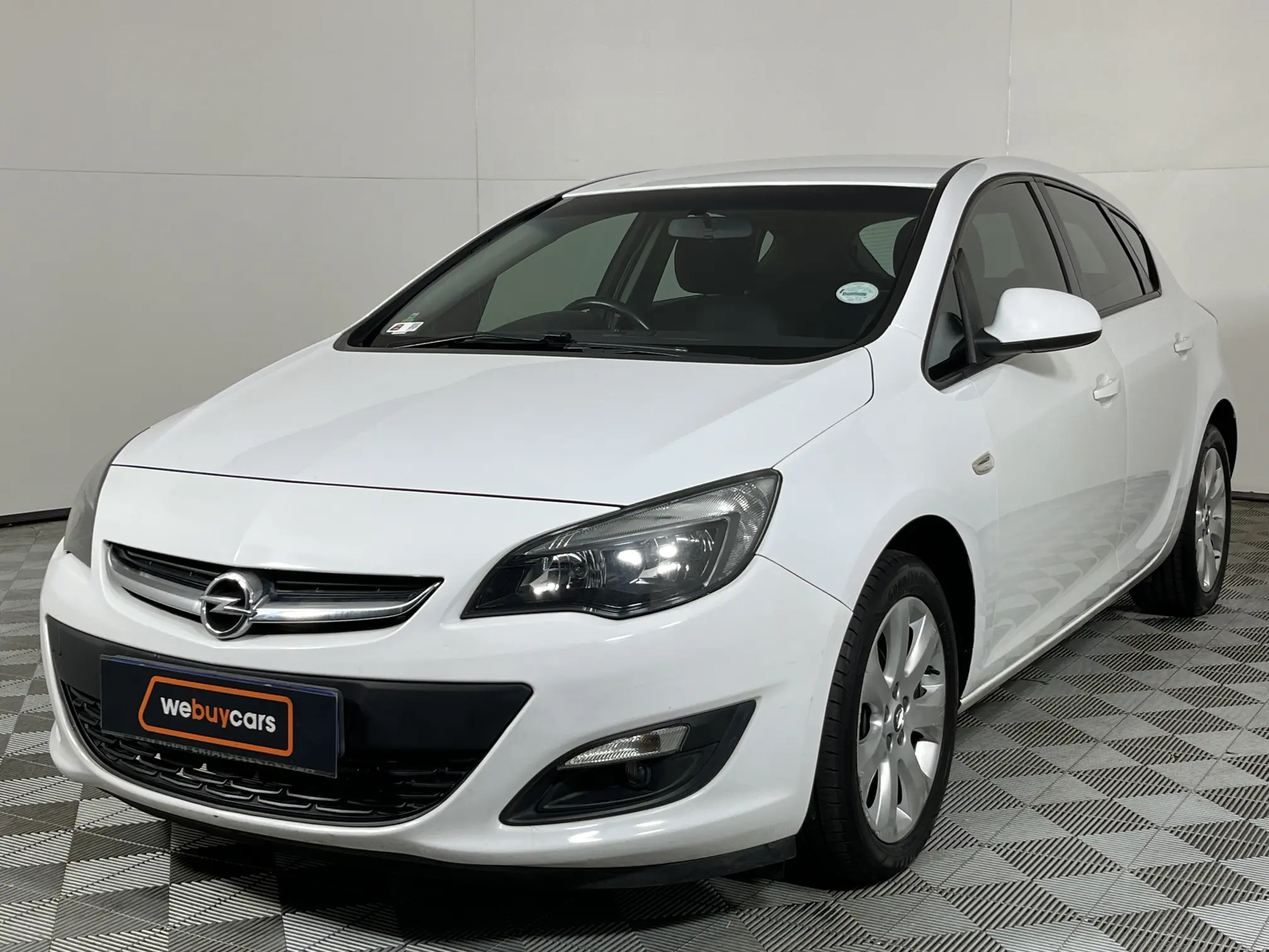 2015 Opel Astra 1.4T Essentia 5-Door