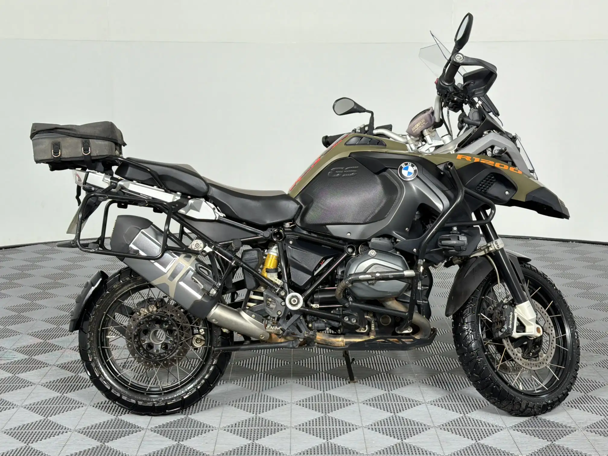BMW R Series